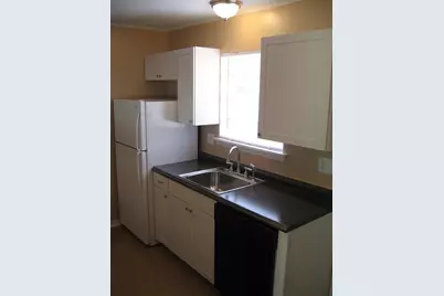 545 Hickory Avenue #C, Niceville, FL 32578 - Photo 3