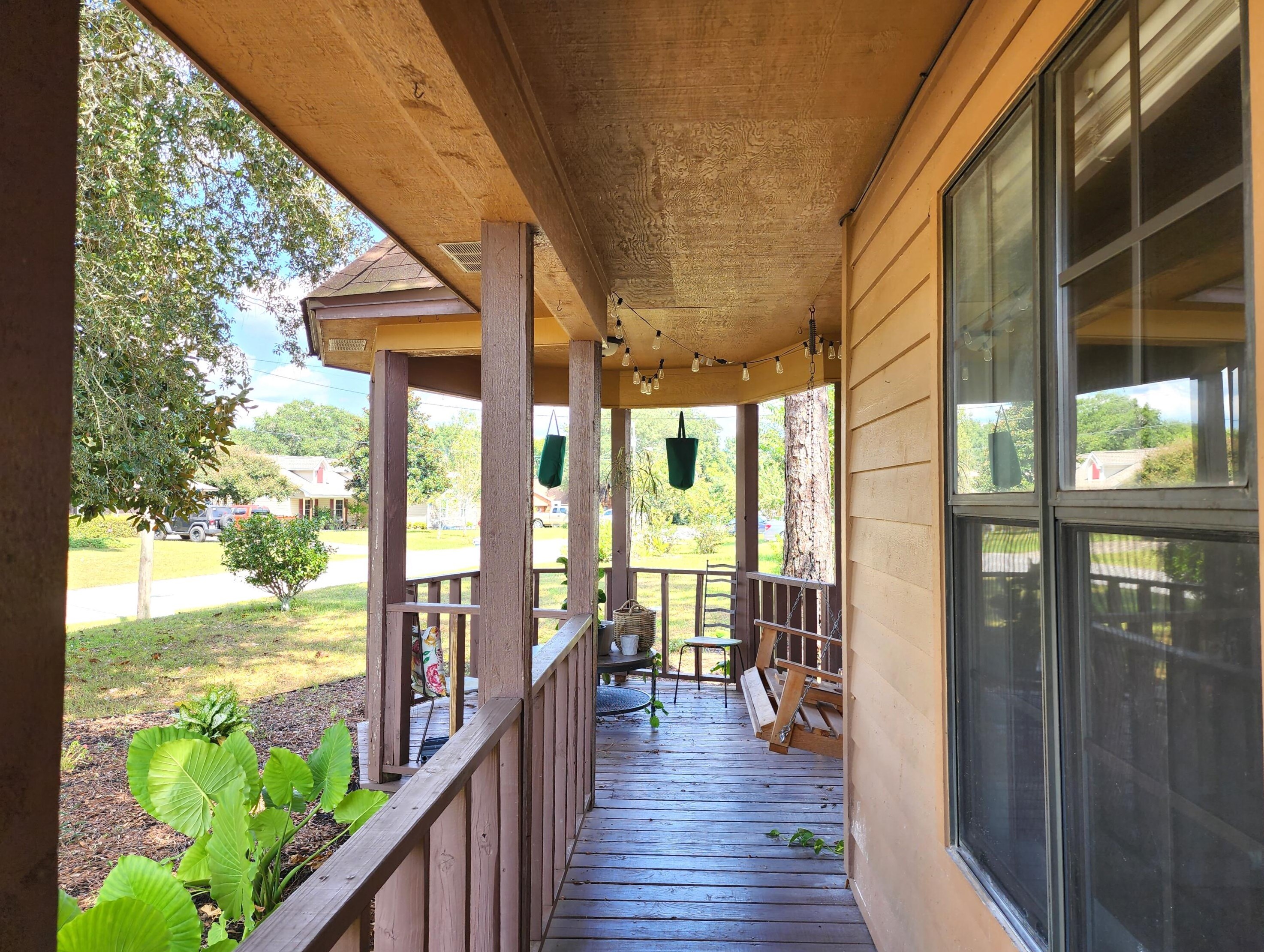 259 Grand Prix Dr, Crestview FL  32536-9296 exterior