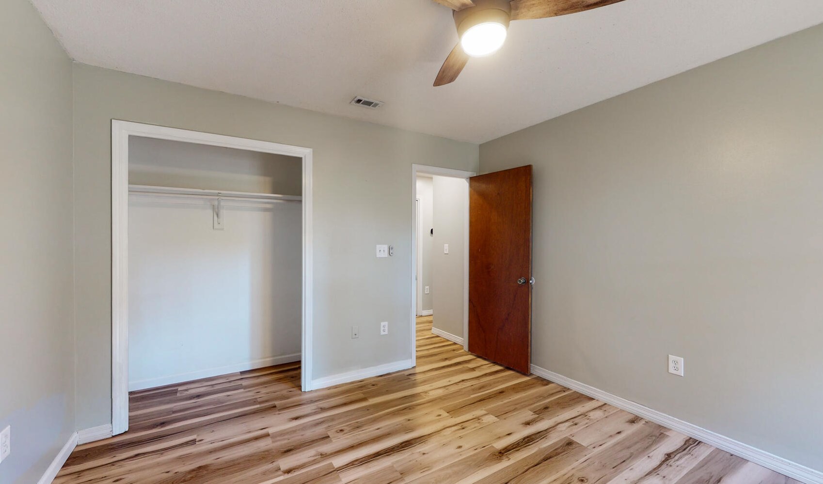 259 Grand Prix Dr, Crestview FL  32536-9296 exterior