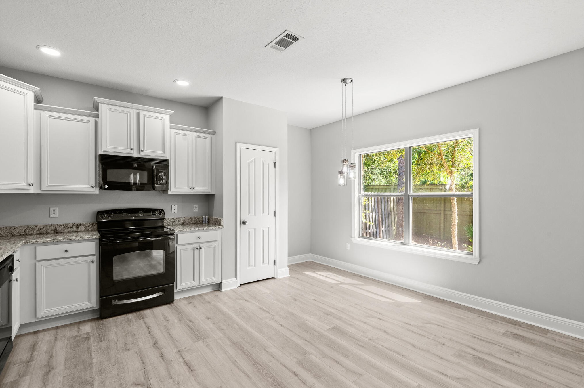 93 Bella Blvd, Santa Rosa Beach FL  32459-6077 exterior