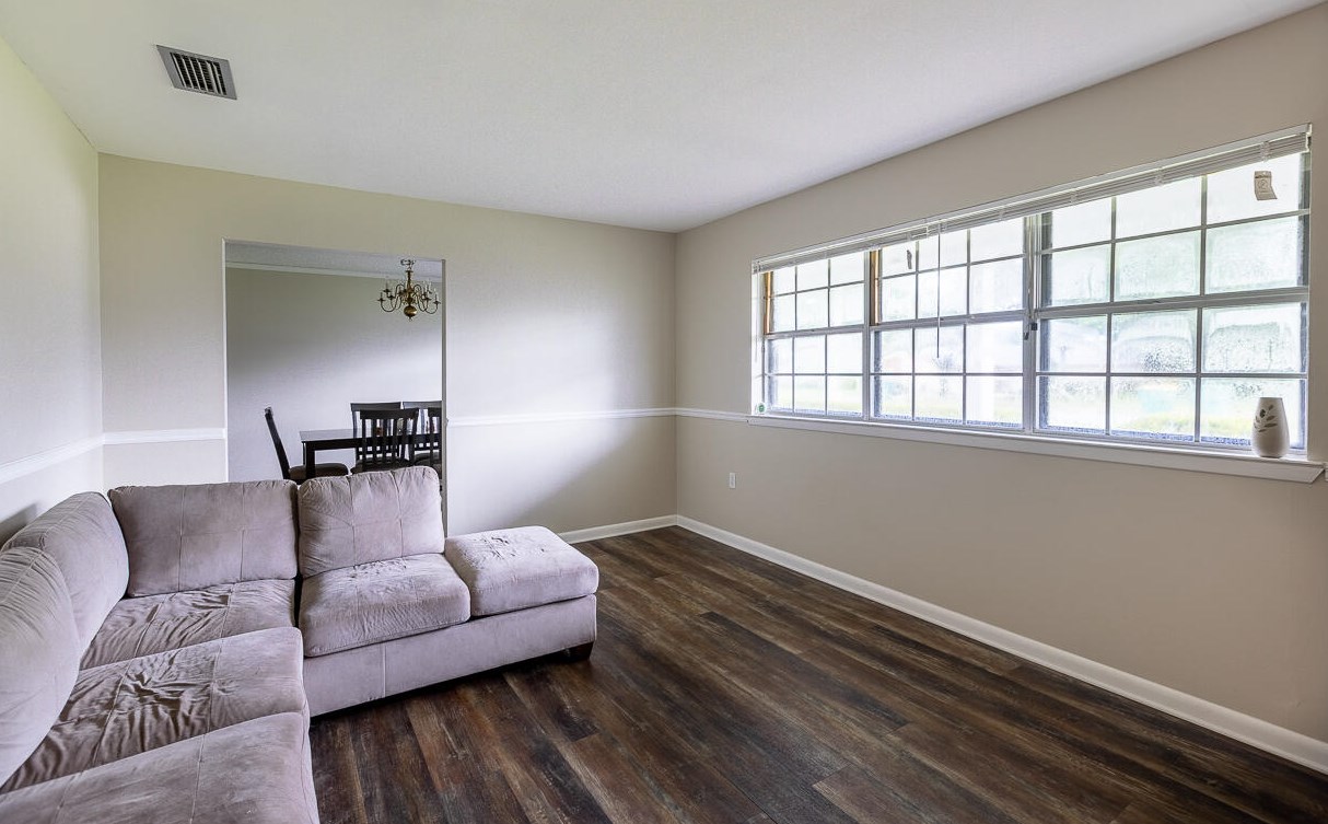 6 Lakeview Dr, Mary Esther FL  32569-1418 exterior