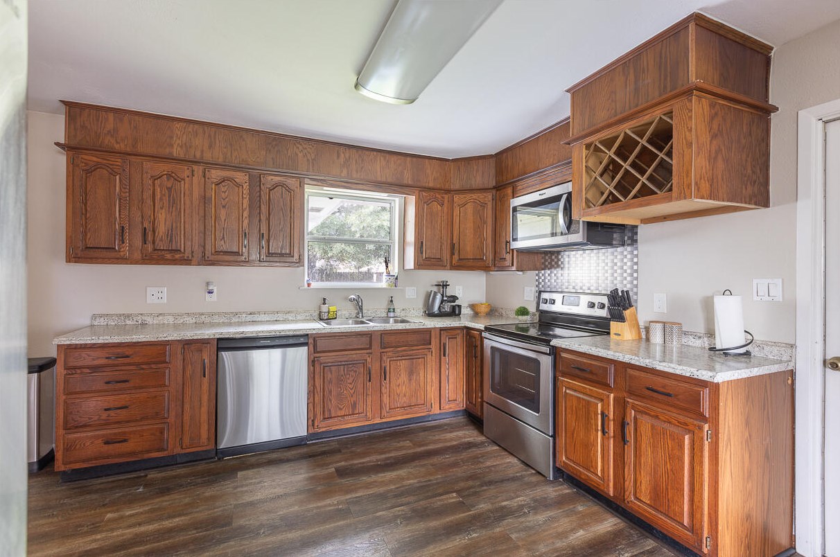 6 Lakeview Dr, Mary Esther FL  32569-1418 exterior