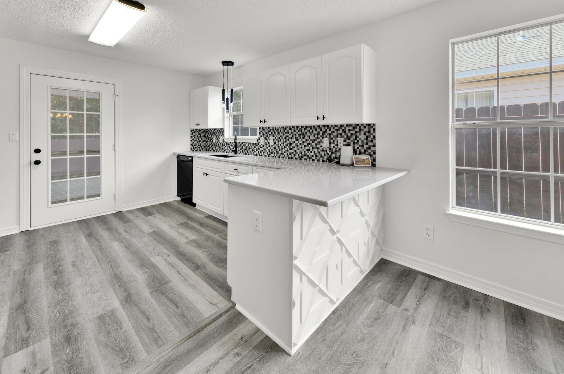 388 Pristine Water Ln, Mary Esther FL  32569-2174 exterior