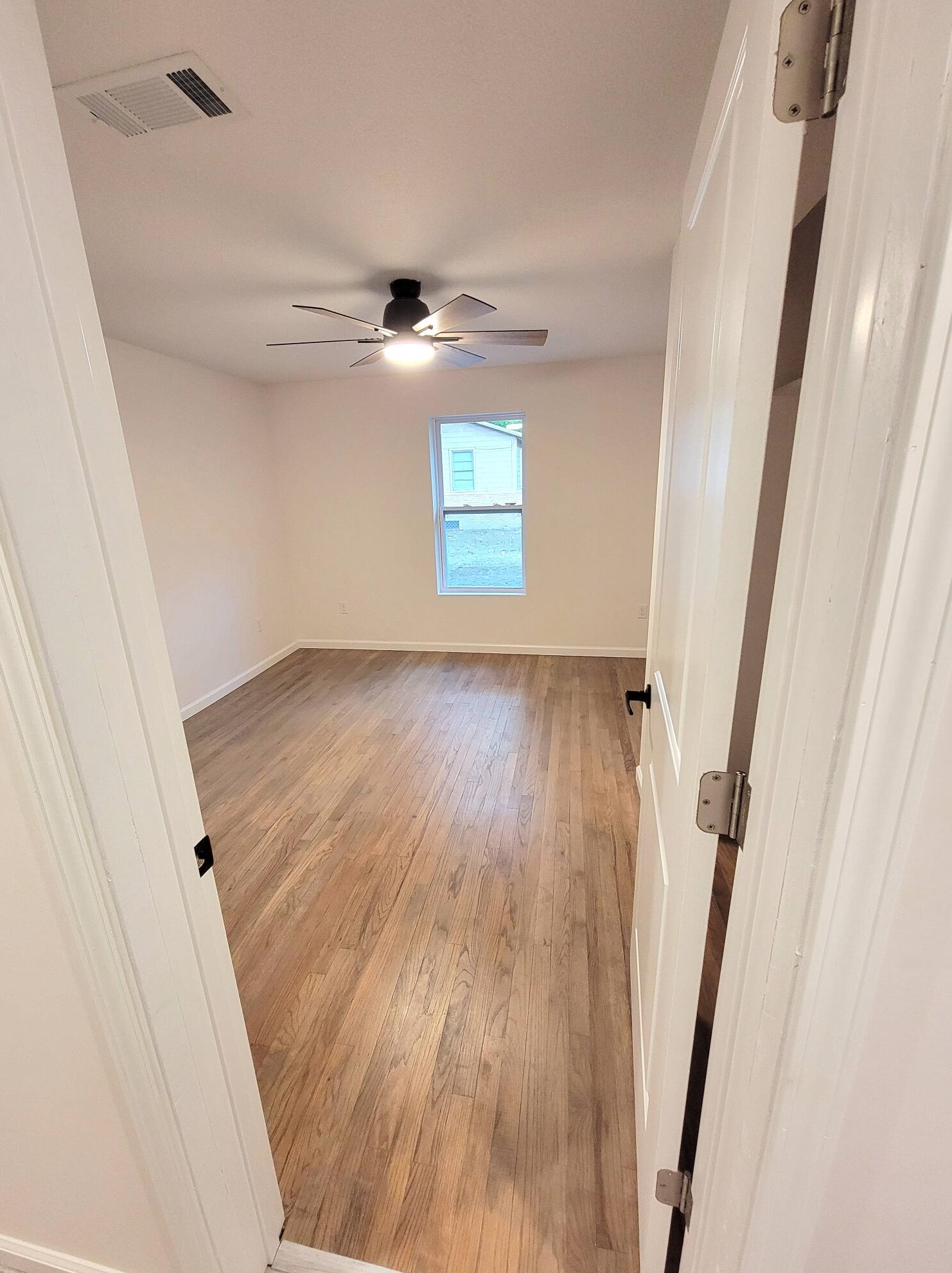 559 Robinson Ave, Crestview FL  32539-4623 exterior