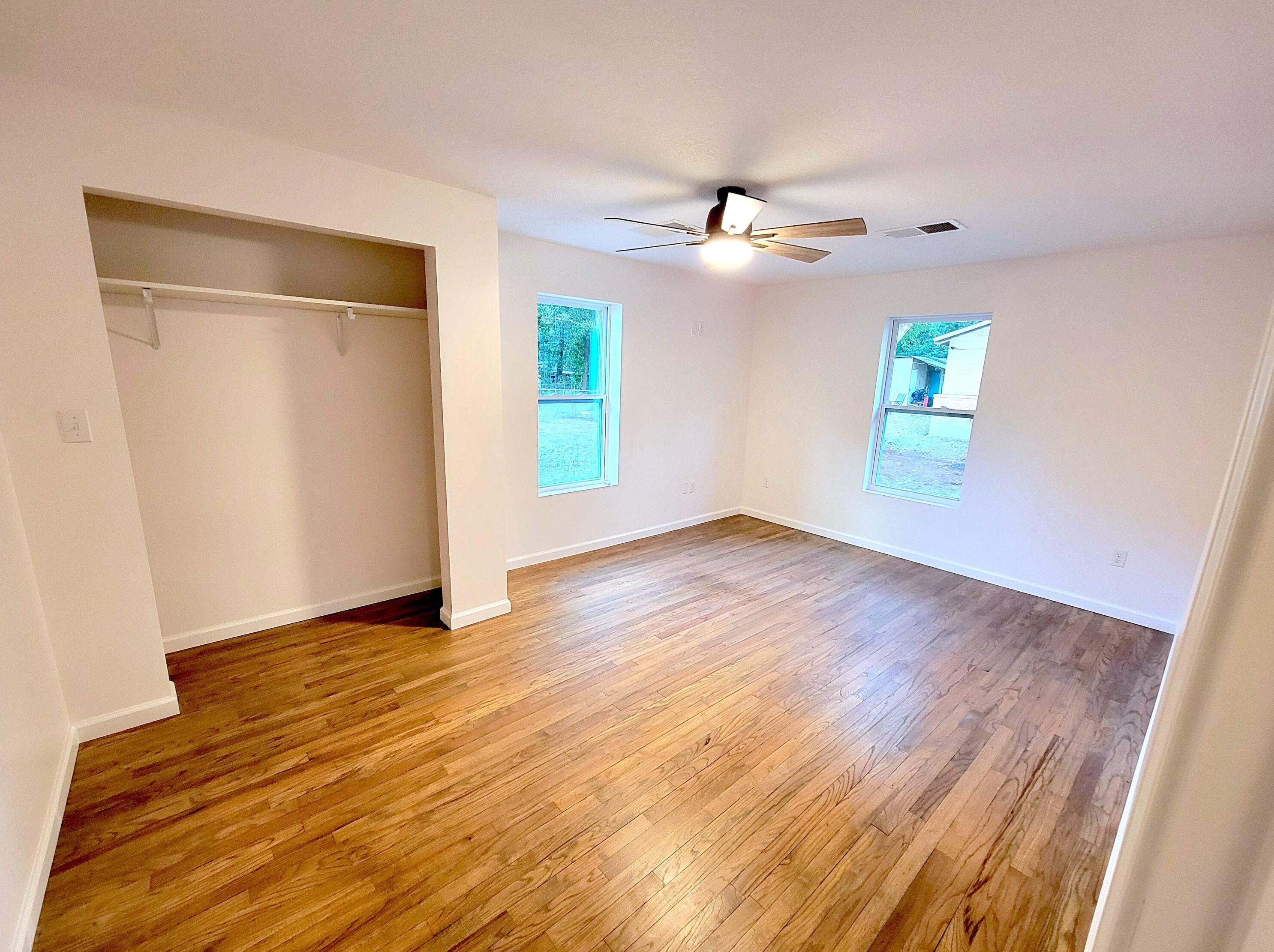 559 Robinson Ave, Crestview FL  32539-4623 exterior