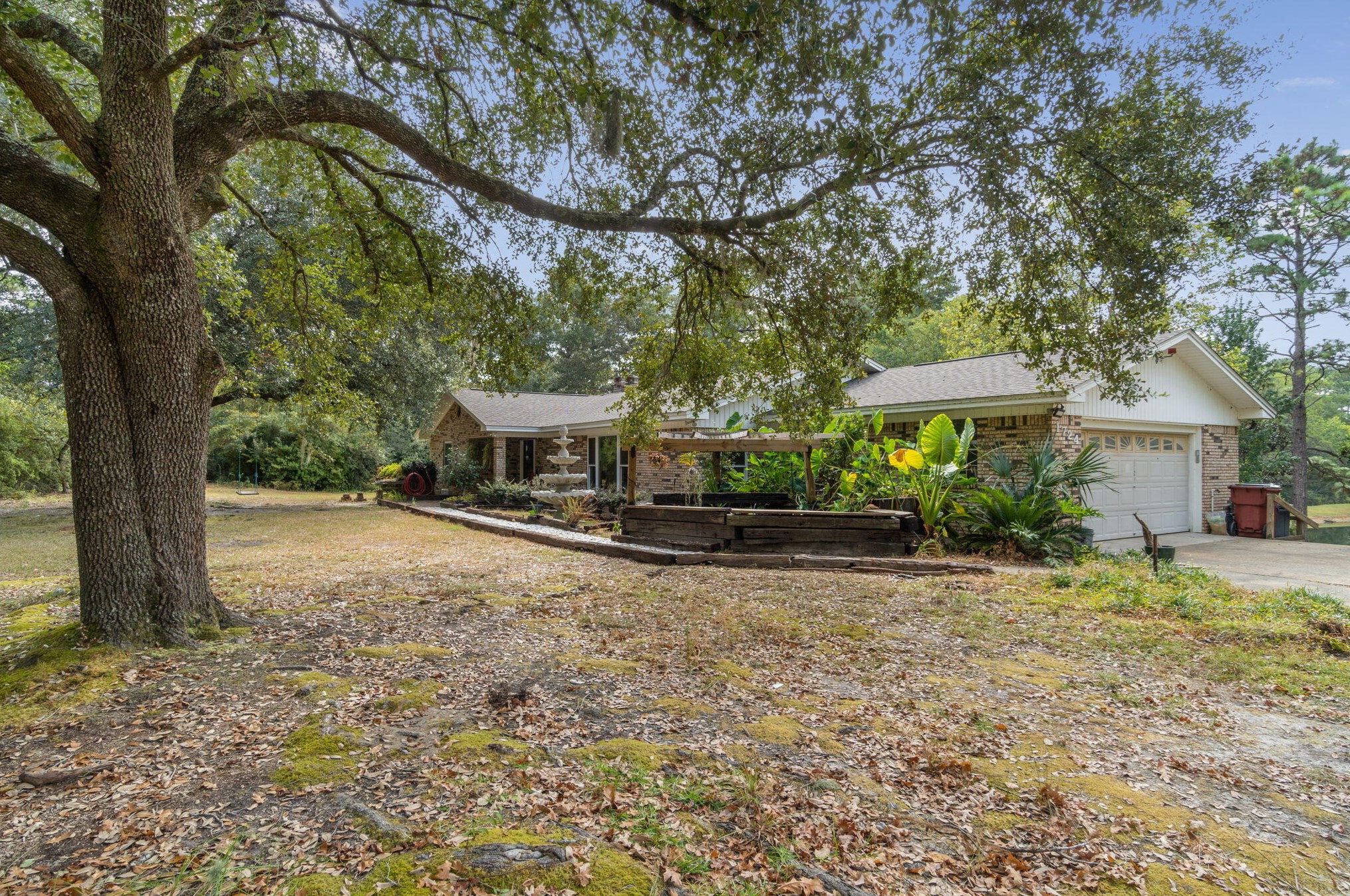 1724 Shockley Springs Rd, Crestview FL  32531-7918 exterior