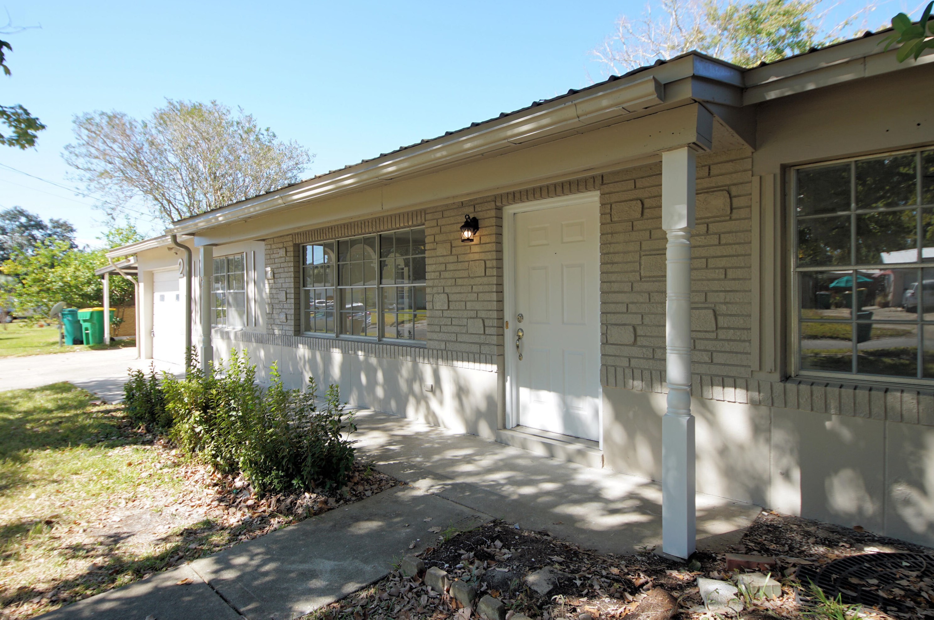210 Lorraine Dr, Mary Esther FL  32569-1820 exterior
