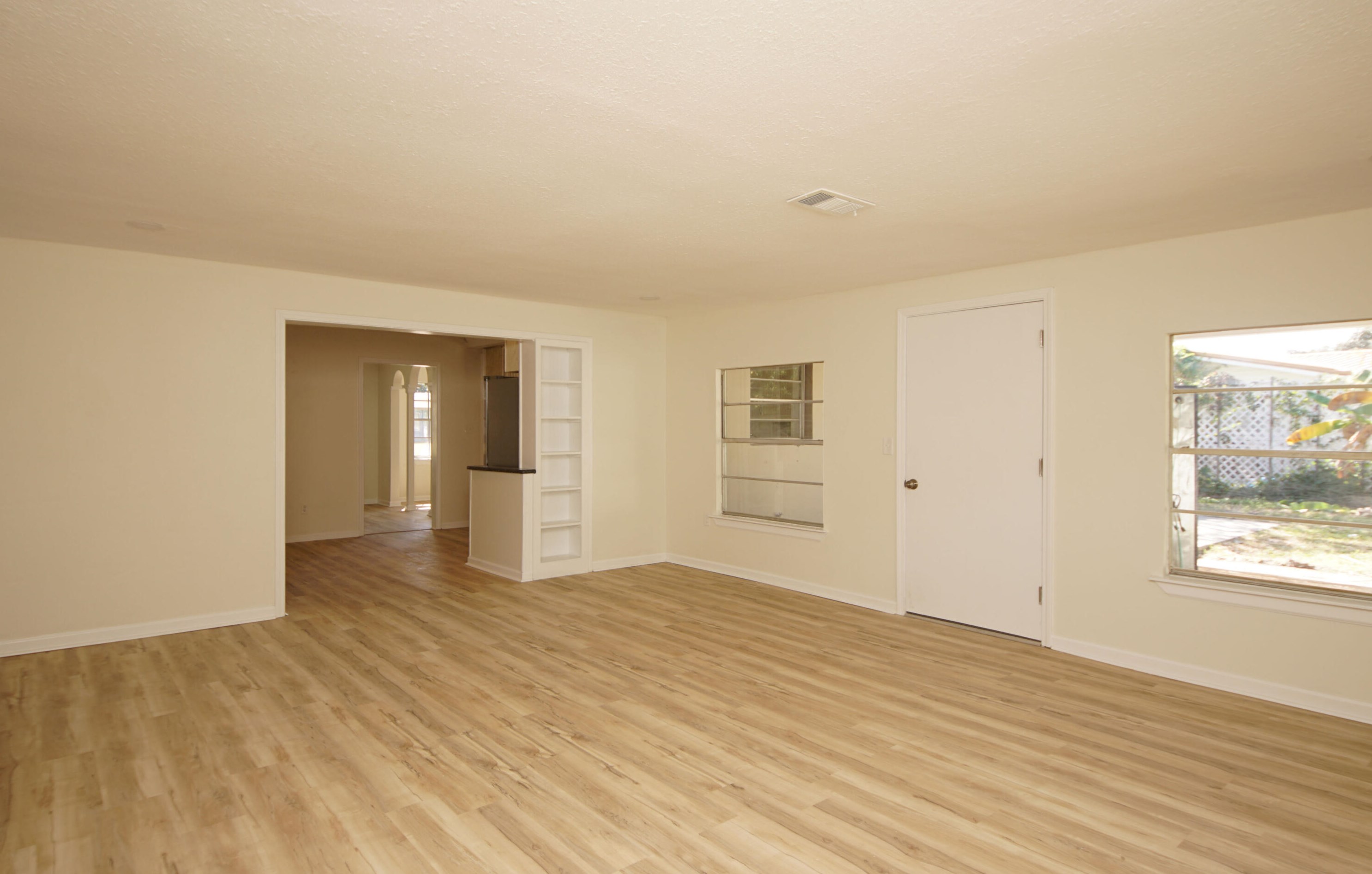 210 Lorraine Dr, Mary Esther FL  32569-1820 exterior