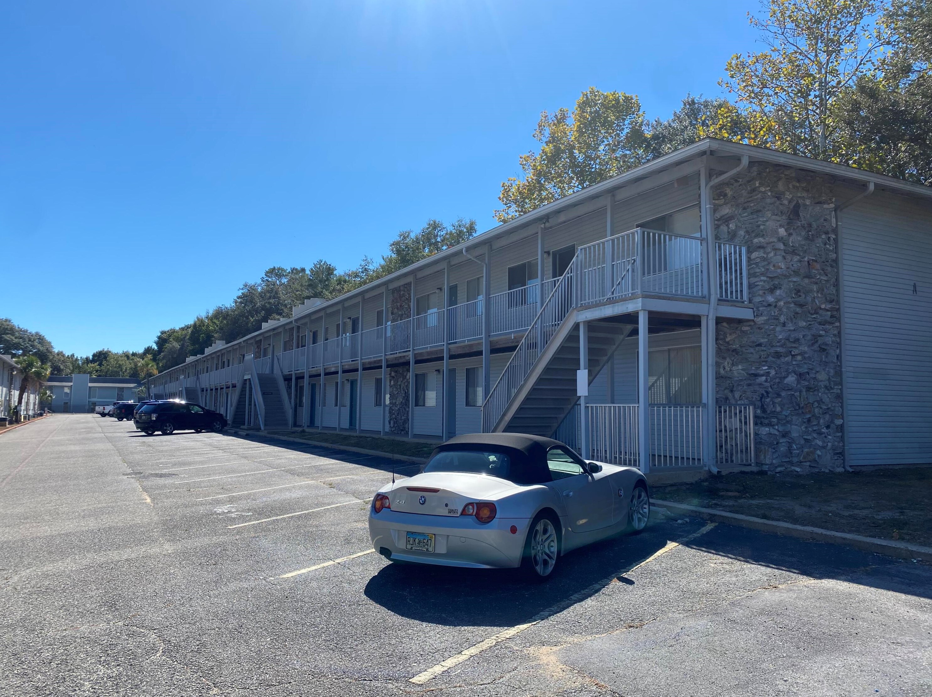 201 College Blvd, Niceville FL  32578-1307 exterior