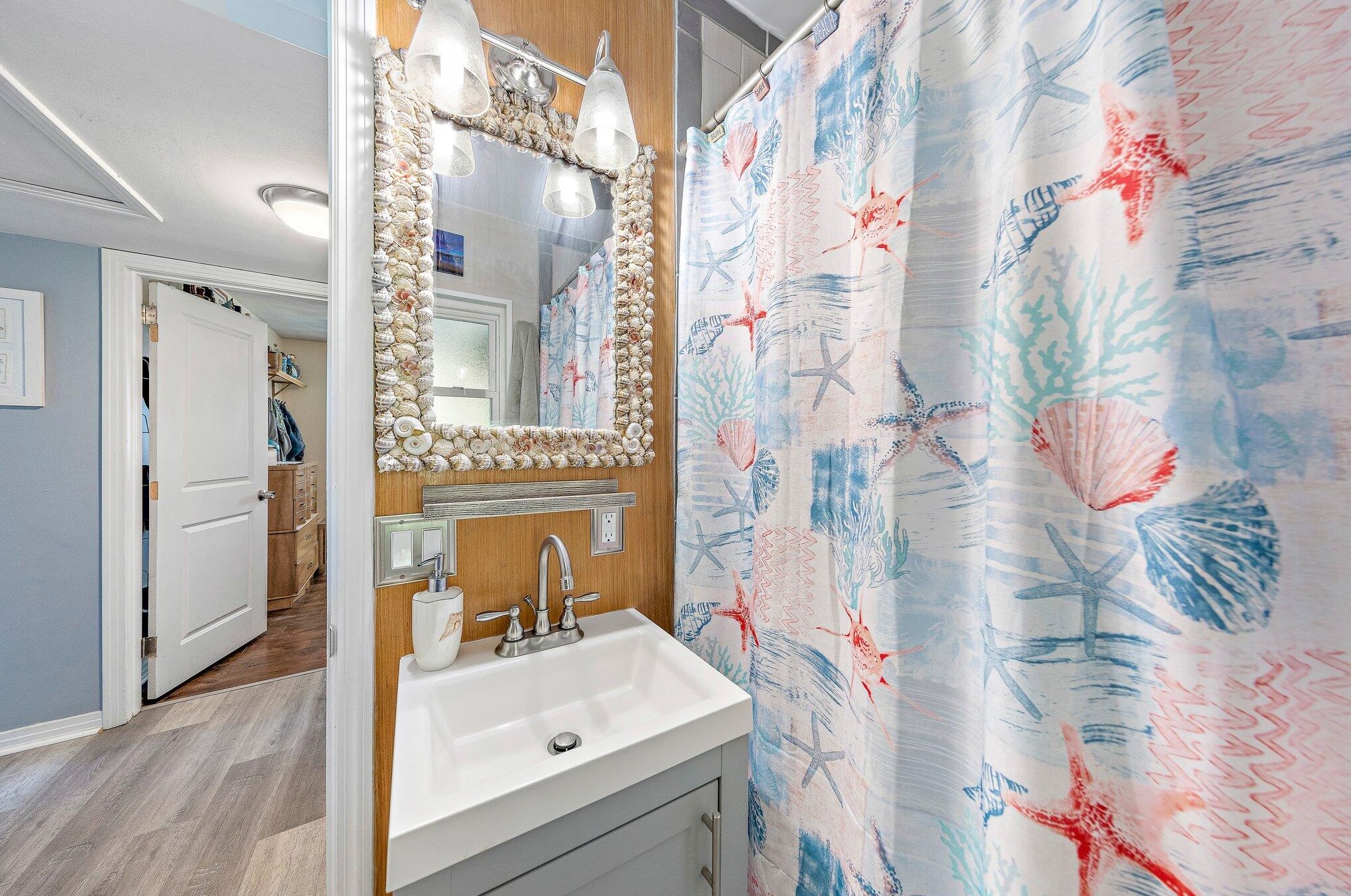 15 Waynel Cir, Fort Walton Beach FL  32548-7247 exterior