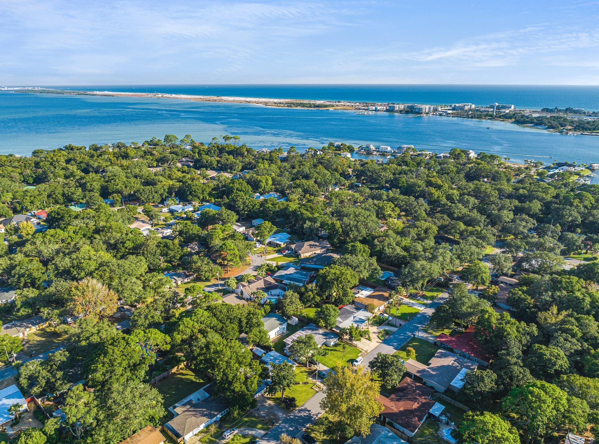 15 Waynel Cir, Fort Walton Beach FL  32548-7247 exterior