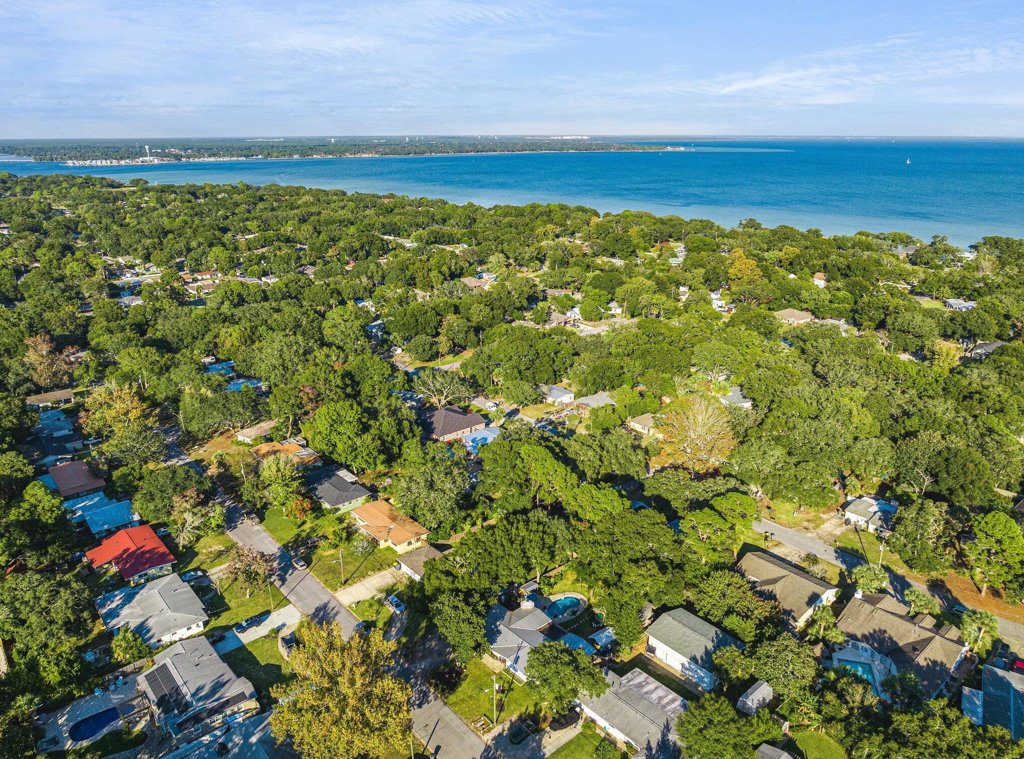 15 Waynel Cir, Fort Walton Beach FL  32548-7247 exterior