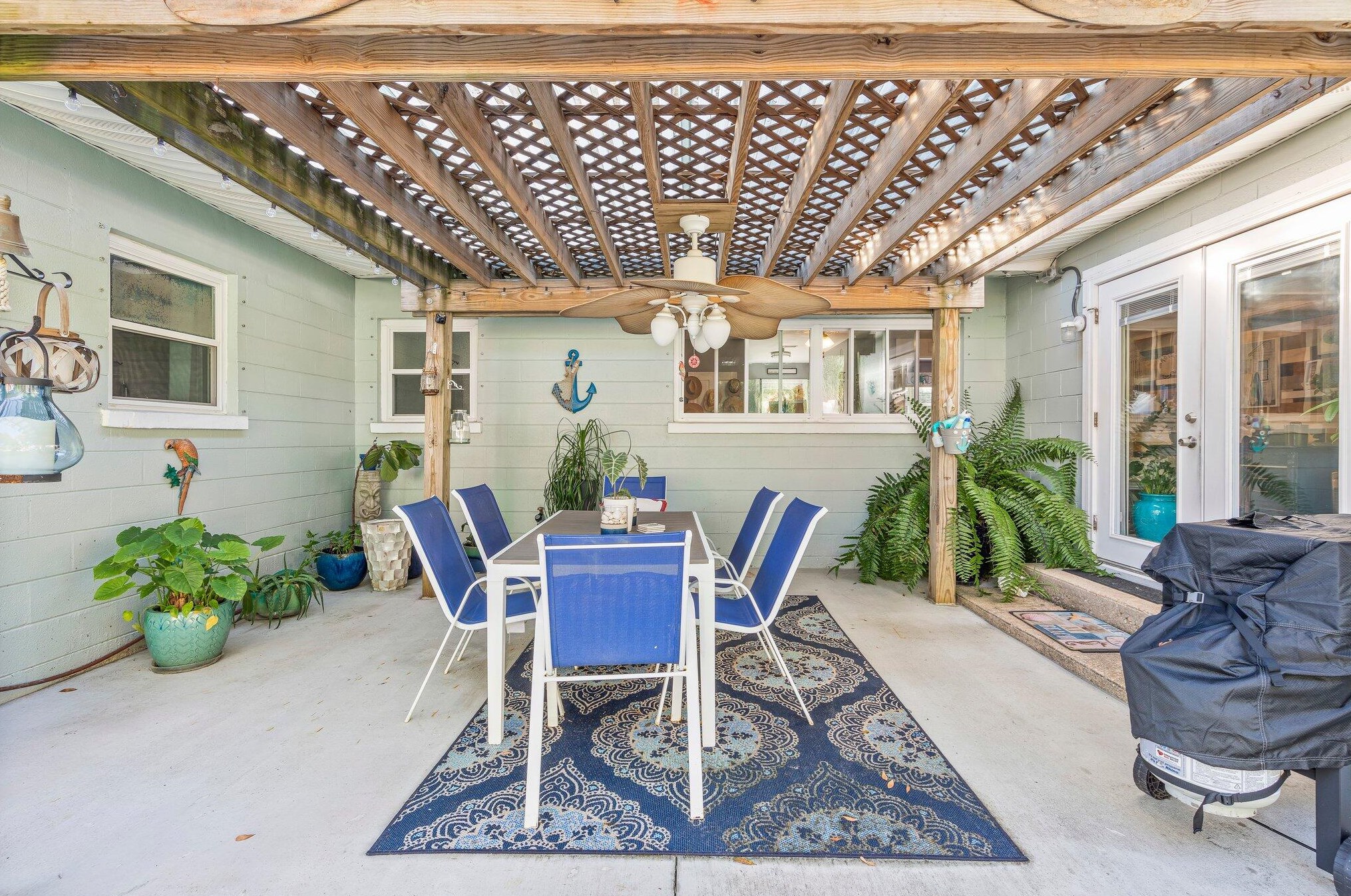 15 Waynel Cir, Fort Walton Beach FL  32548-7247 exterior