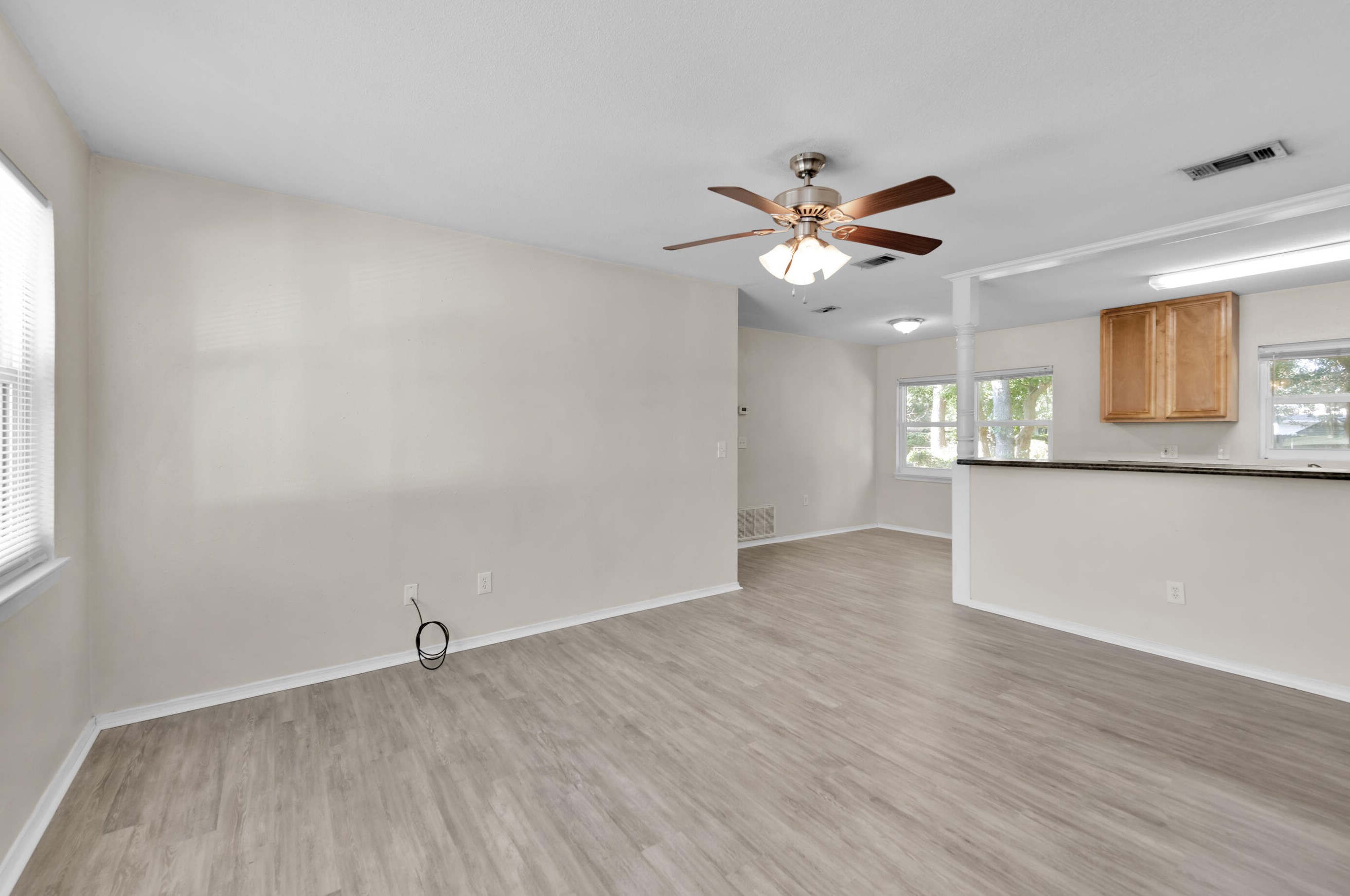 36 Memorial Pkwy, Fort Walton Beach FL  32548-4649 exterior