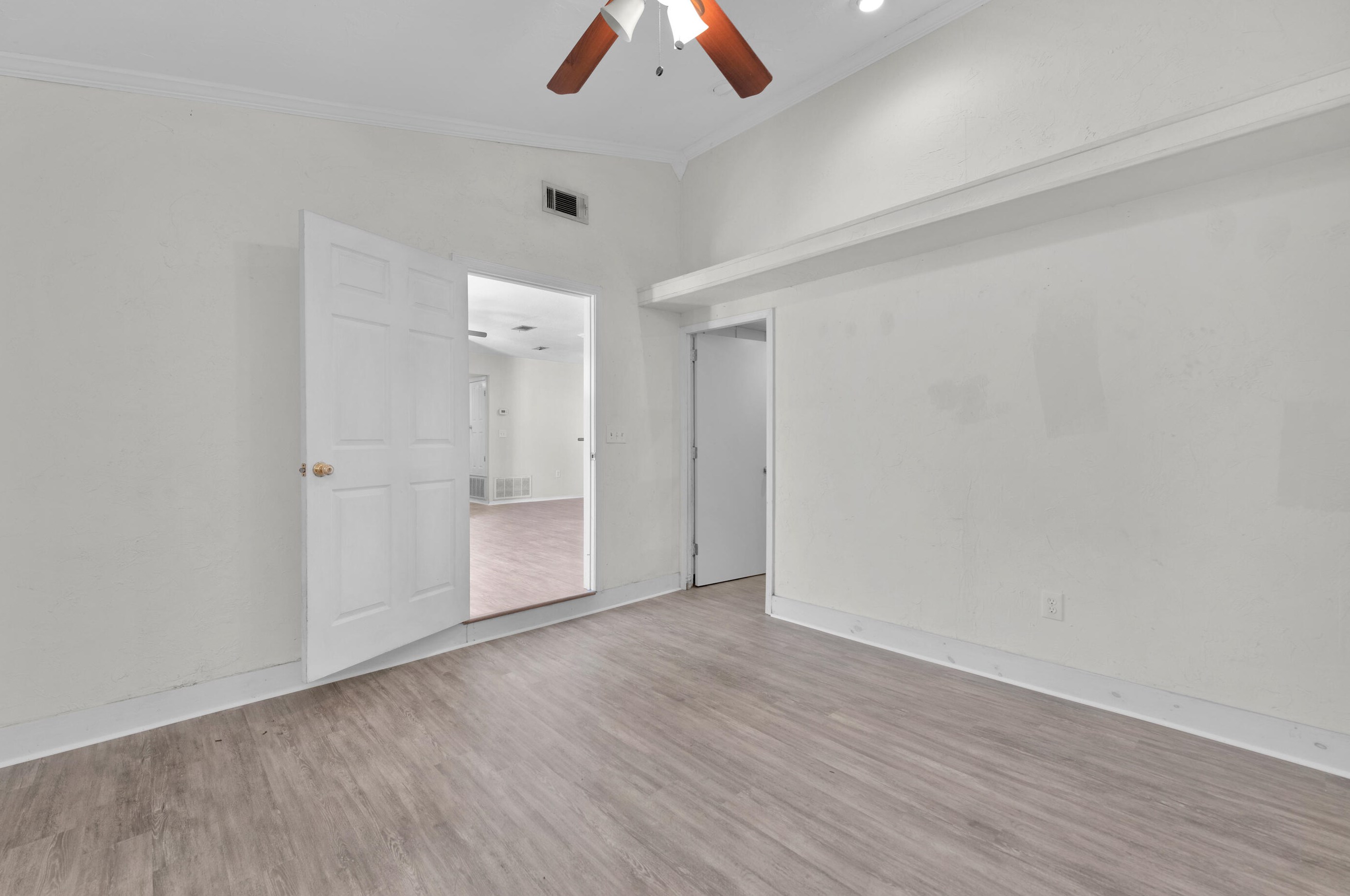 36 Memorial Pkwy, Fort Walton Beach FL  32548-4649 exterior