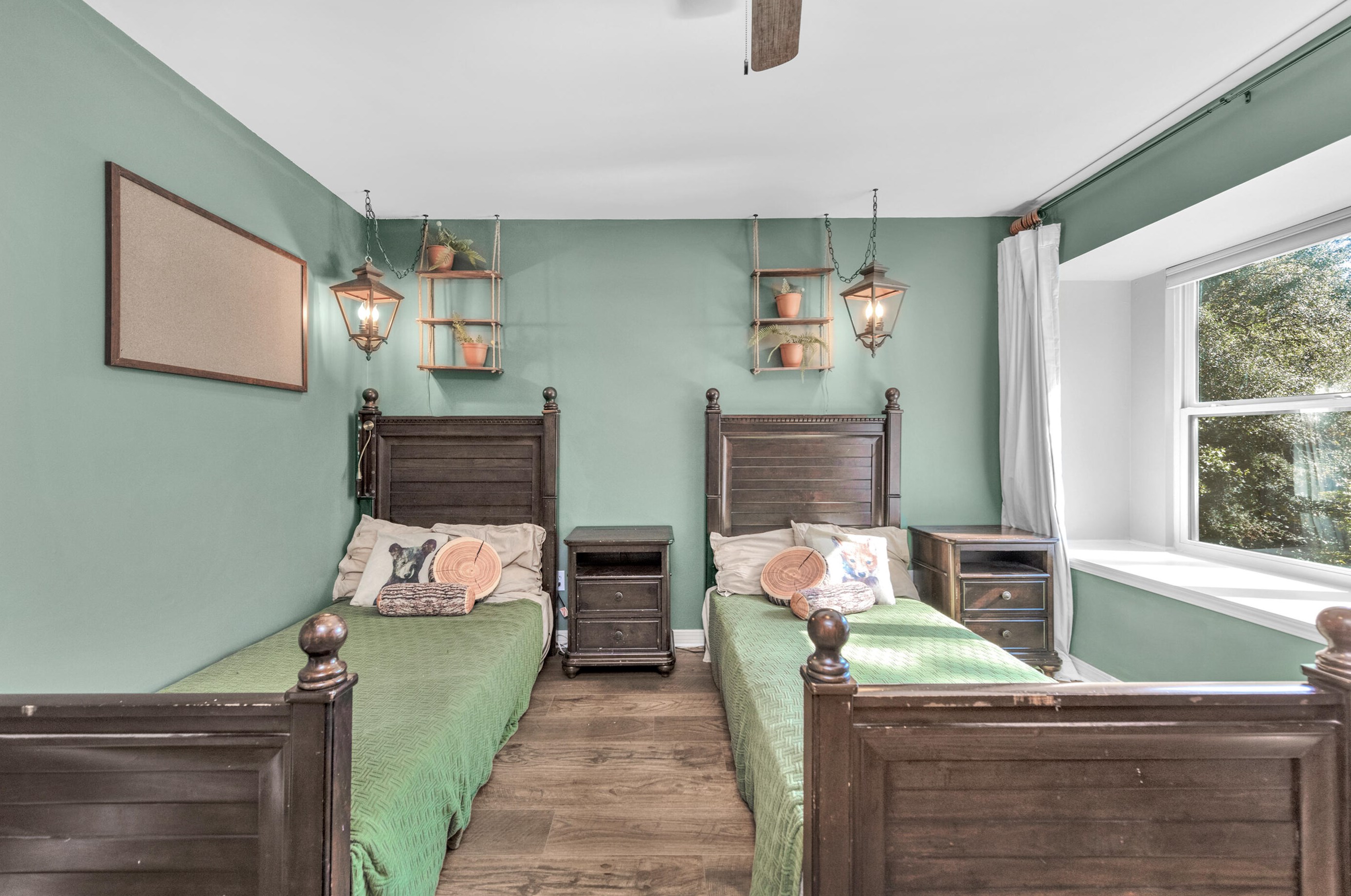 821 Weeden Island Dr, Niceville FL  32578-3724 exterior