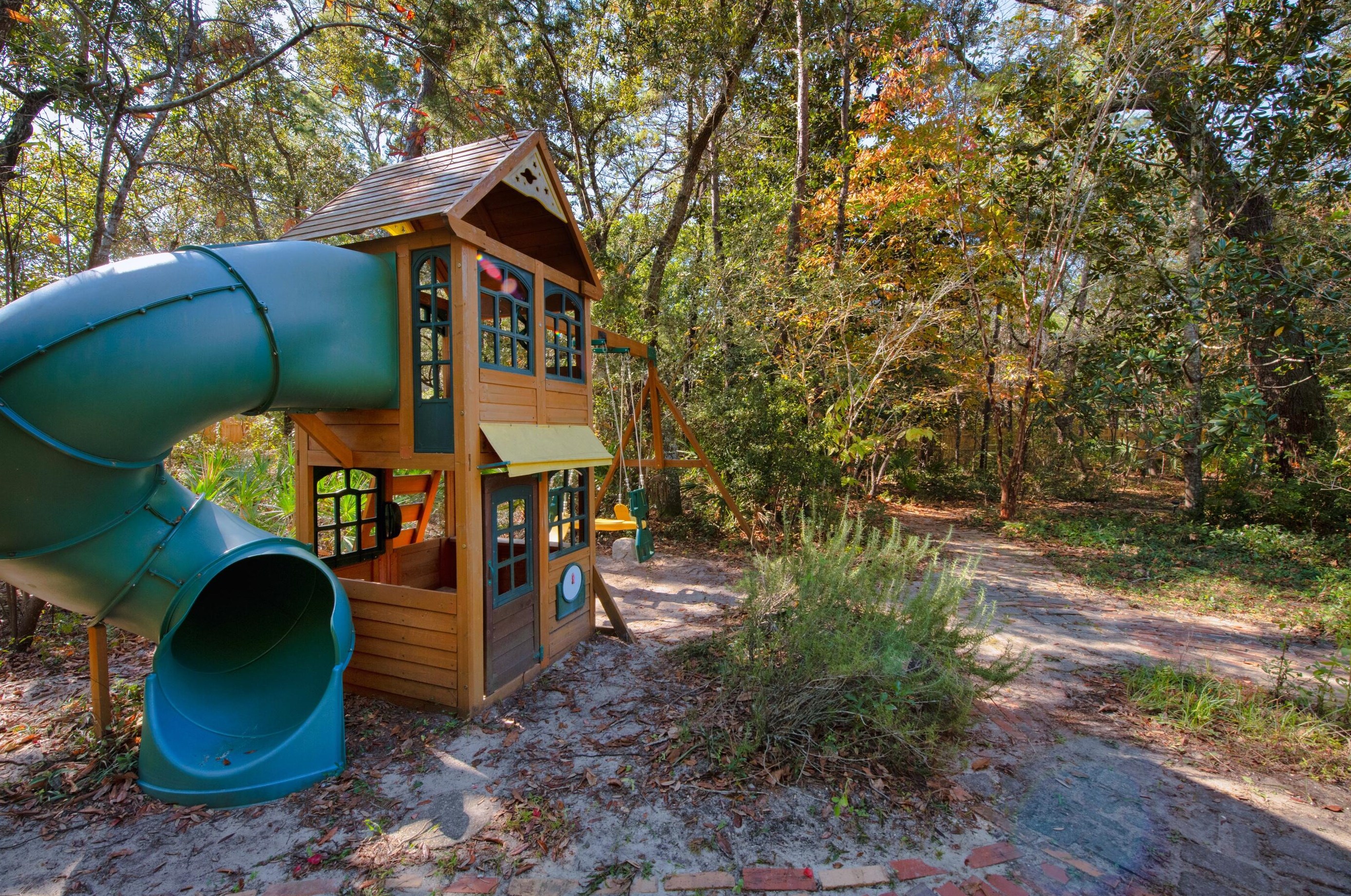 821 Weeden Island Dr, Niceville FL  32578-3724 exterior