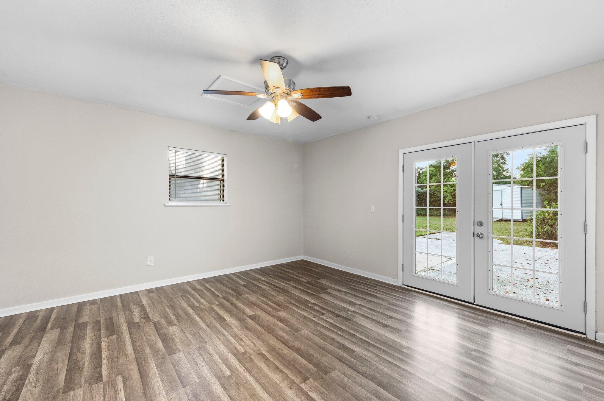 100 Graham Ct, Fort Walton Beach FL  32548-6411 exterior