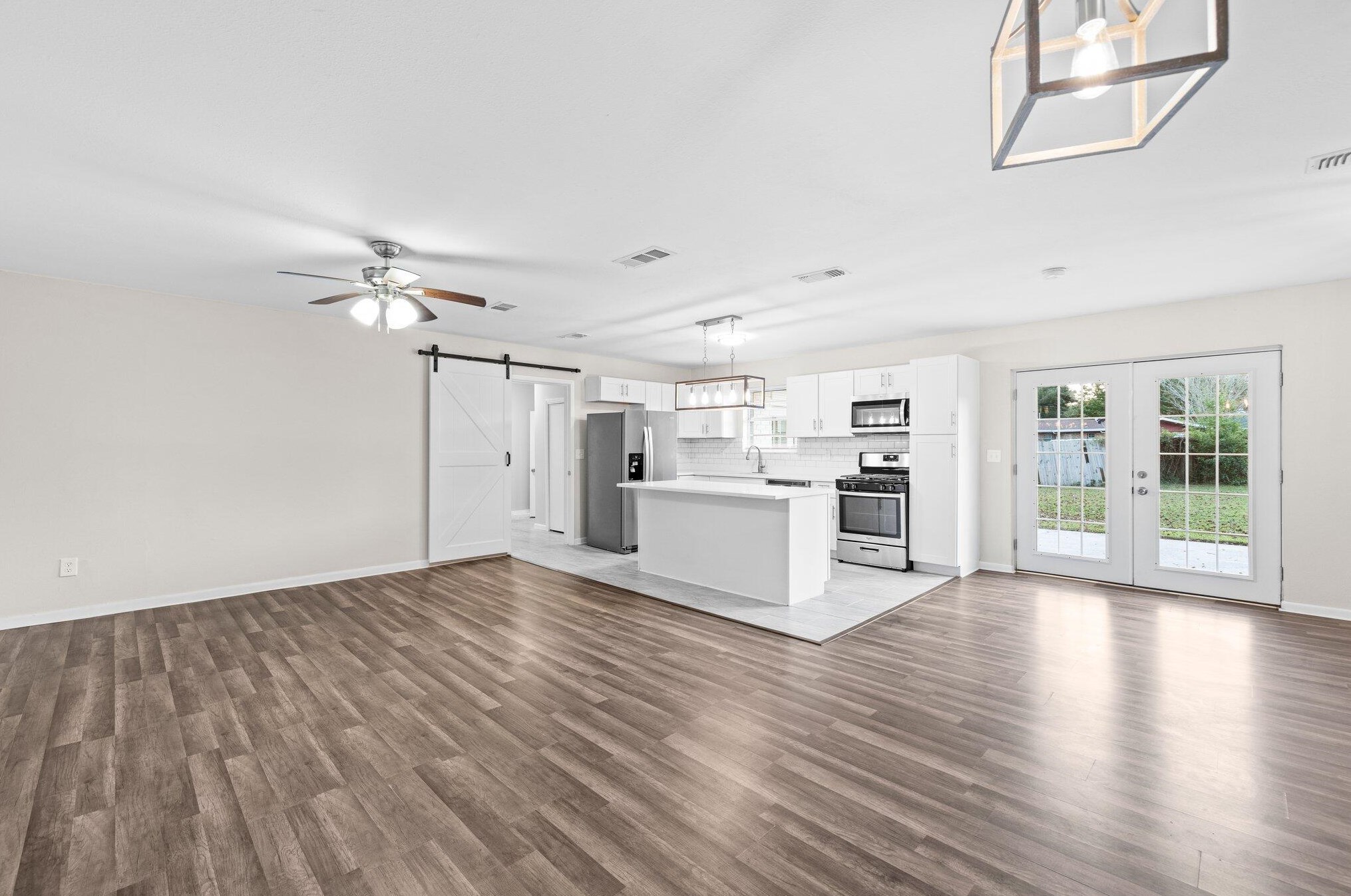 100 Graham Ct, Fort Walton Beach FL  32548-6411 exterior