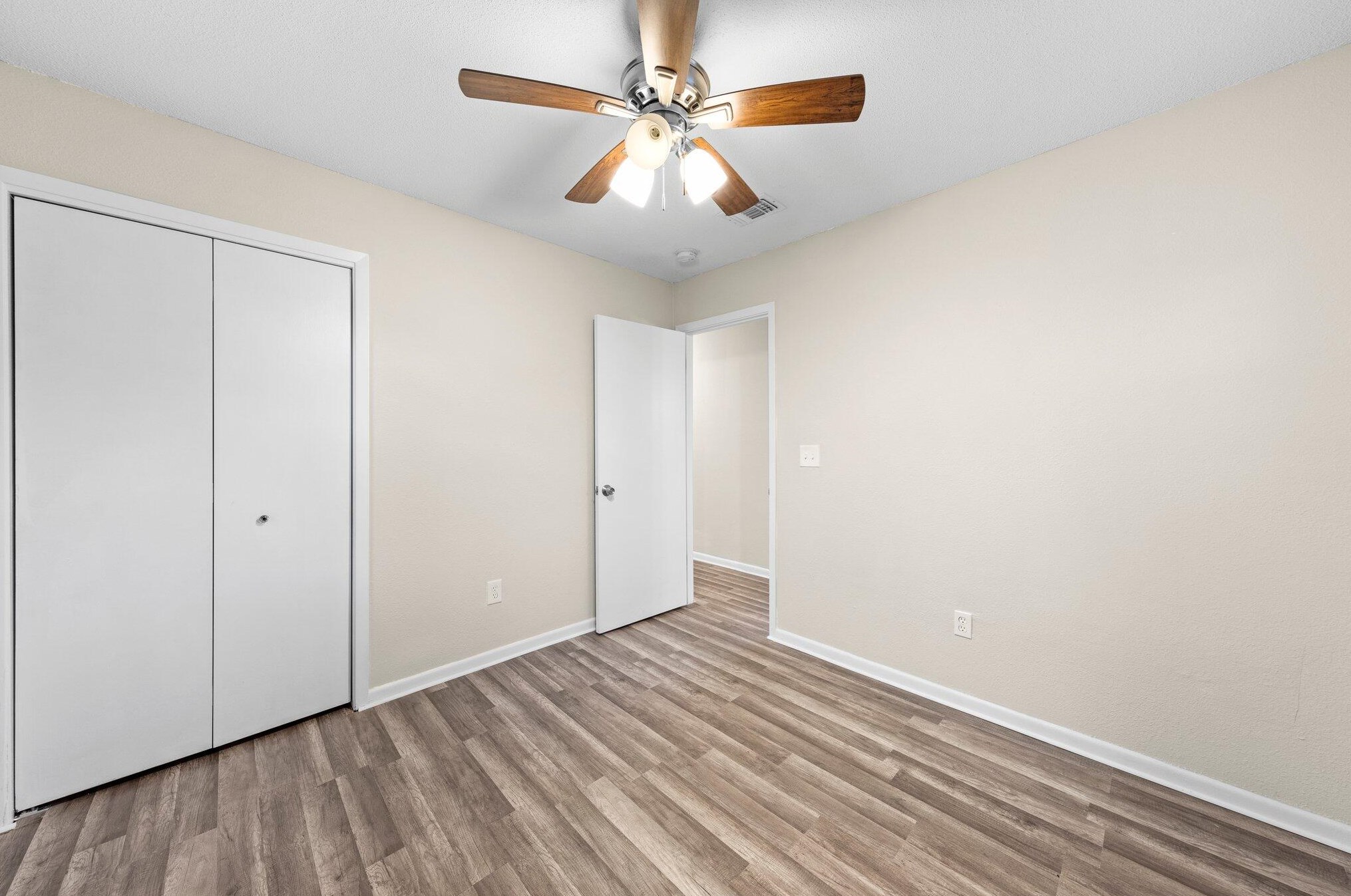 100 Graham Ct, Fort Walton Beach FL  32548-6411 exterior