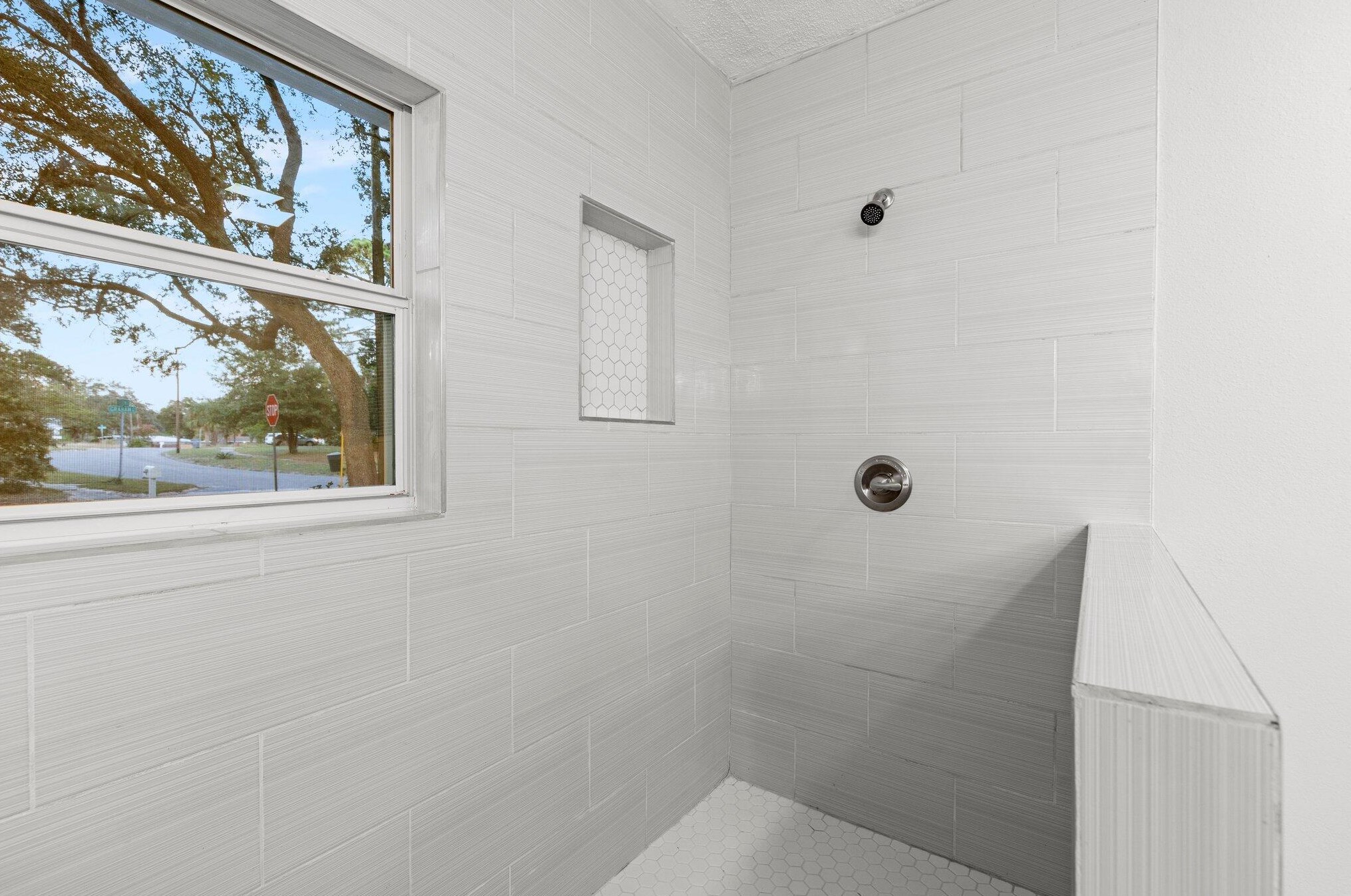 100 Graham Ct, Fort Walton Beach FL  32548-6411 exterior