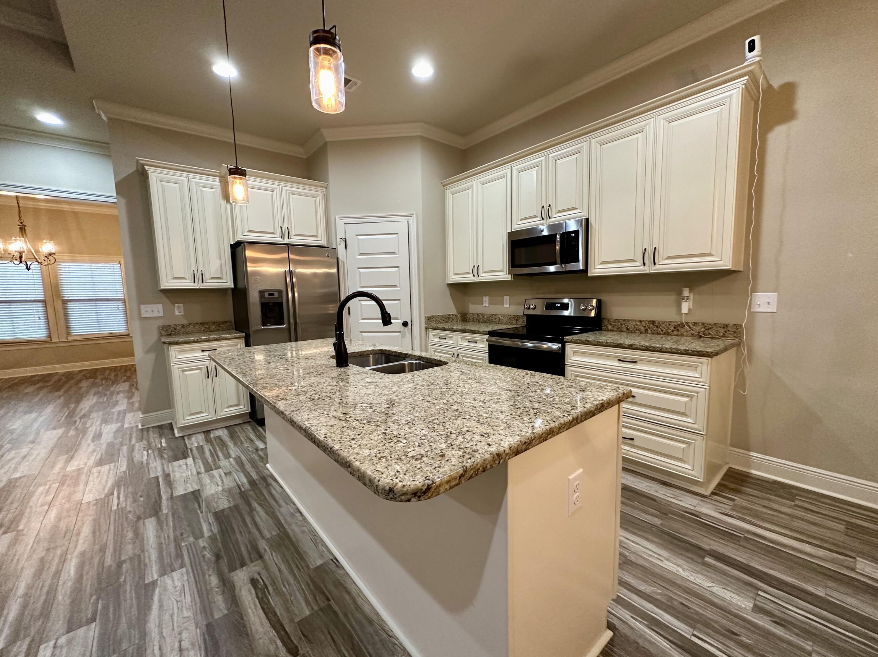 424 Shoal River Dr, Crestview FL  32539-8372 exterior