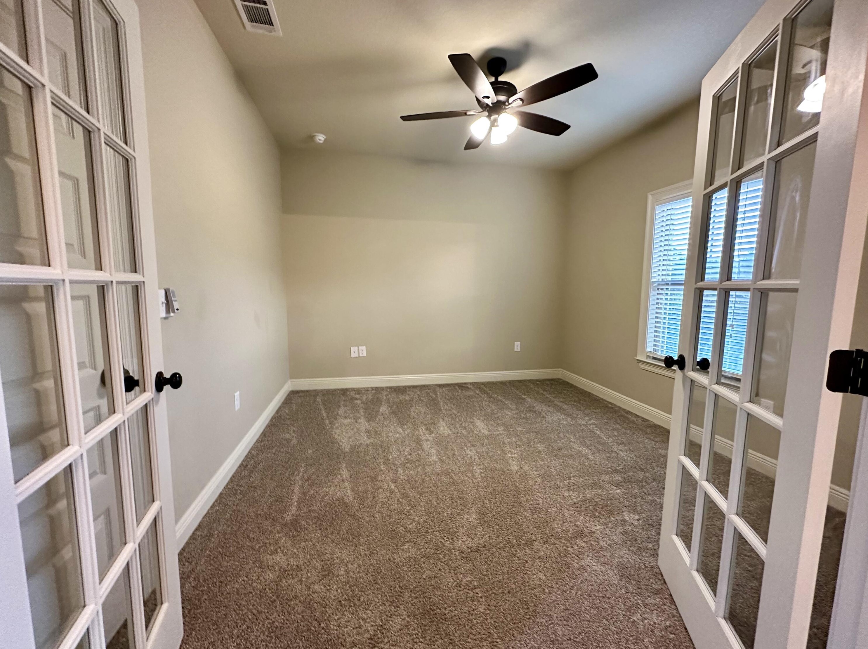 424 Shoal River Dr, Crestview FL  32539-8372 exterior