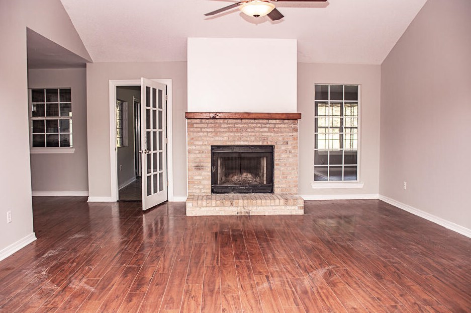 112 Golf Course Dr, Crestview FL  32536-8403 exterior