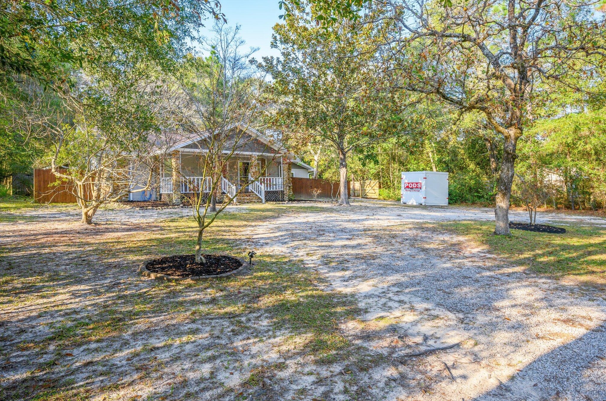 107 Shell Dr, Crestview FL  32536-9557 exterior