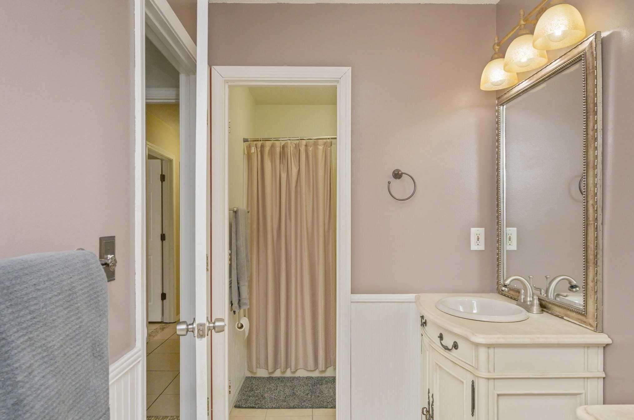 300 Woodland Park Cir, Mary Esther FL  32569-1572 exterior