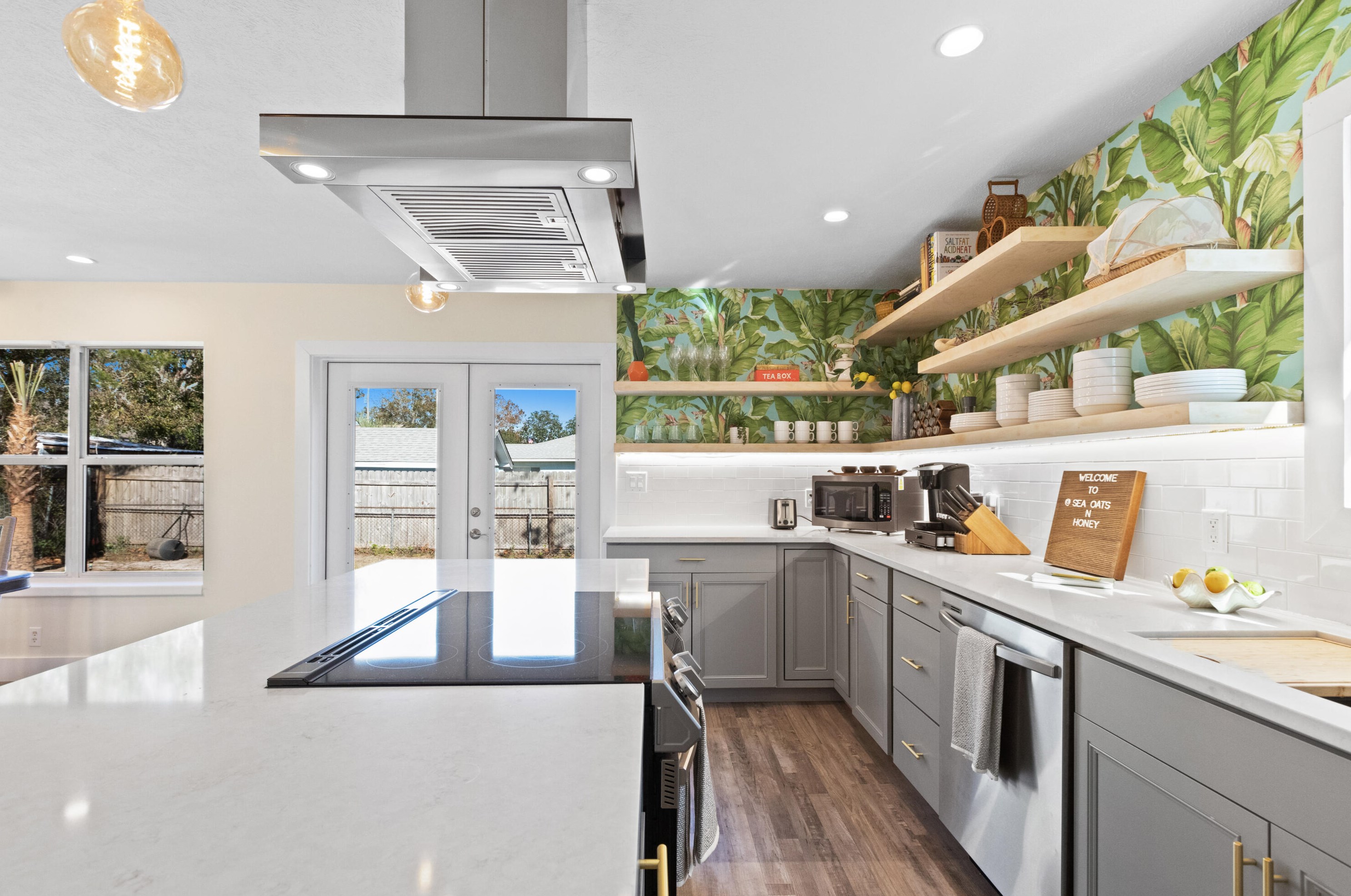 21516 Dolphin Ave, Panama City FL  32413-3303 exterior