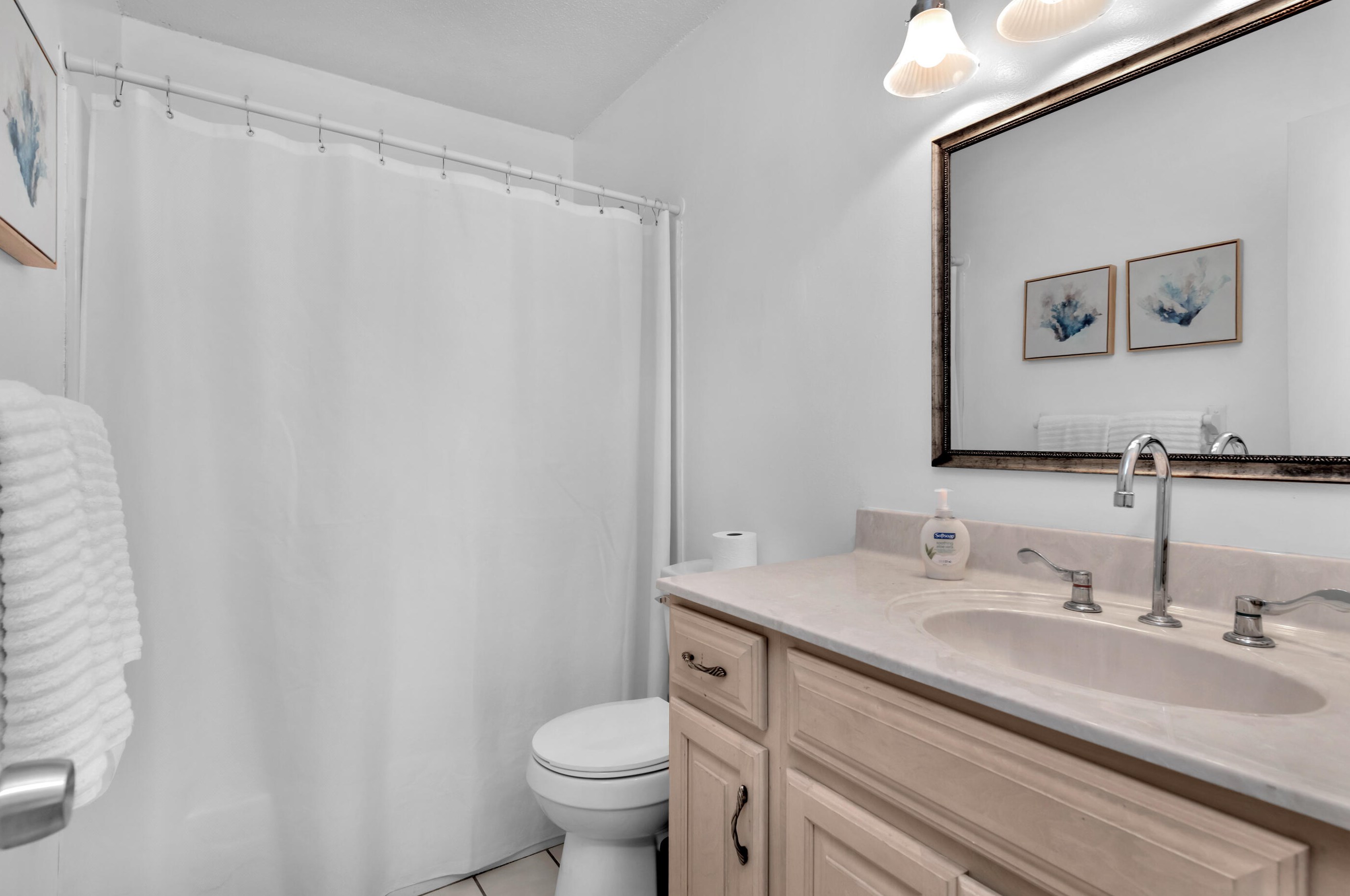 498 Sara Ave, Mary Esther FL  32569-2353 exterior