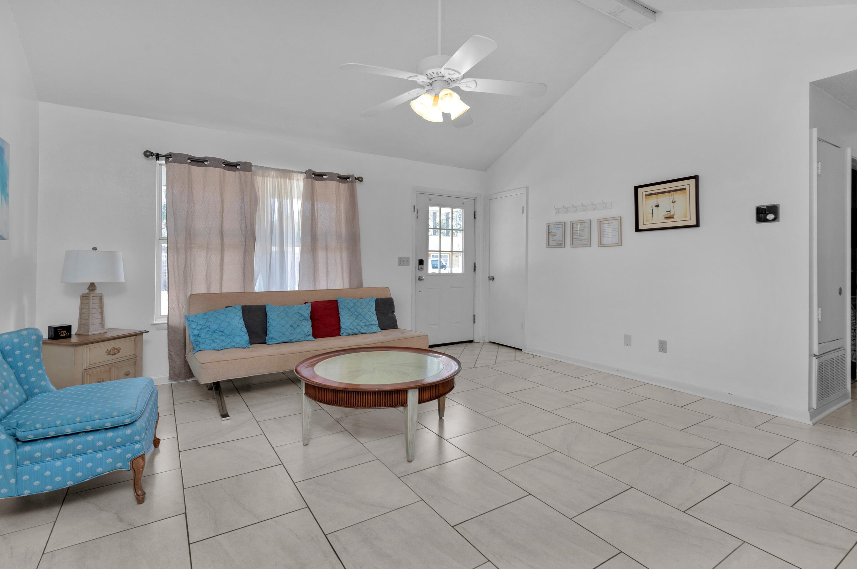 498 Sara Ave, Mary Esther FL  32569-2353 exterior