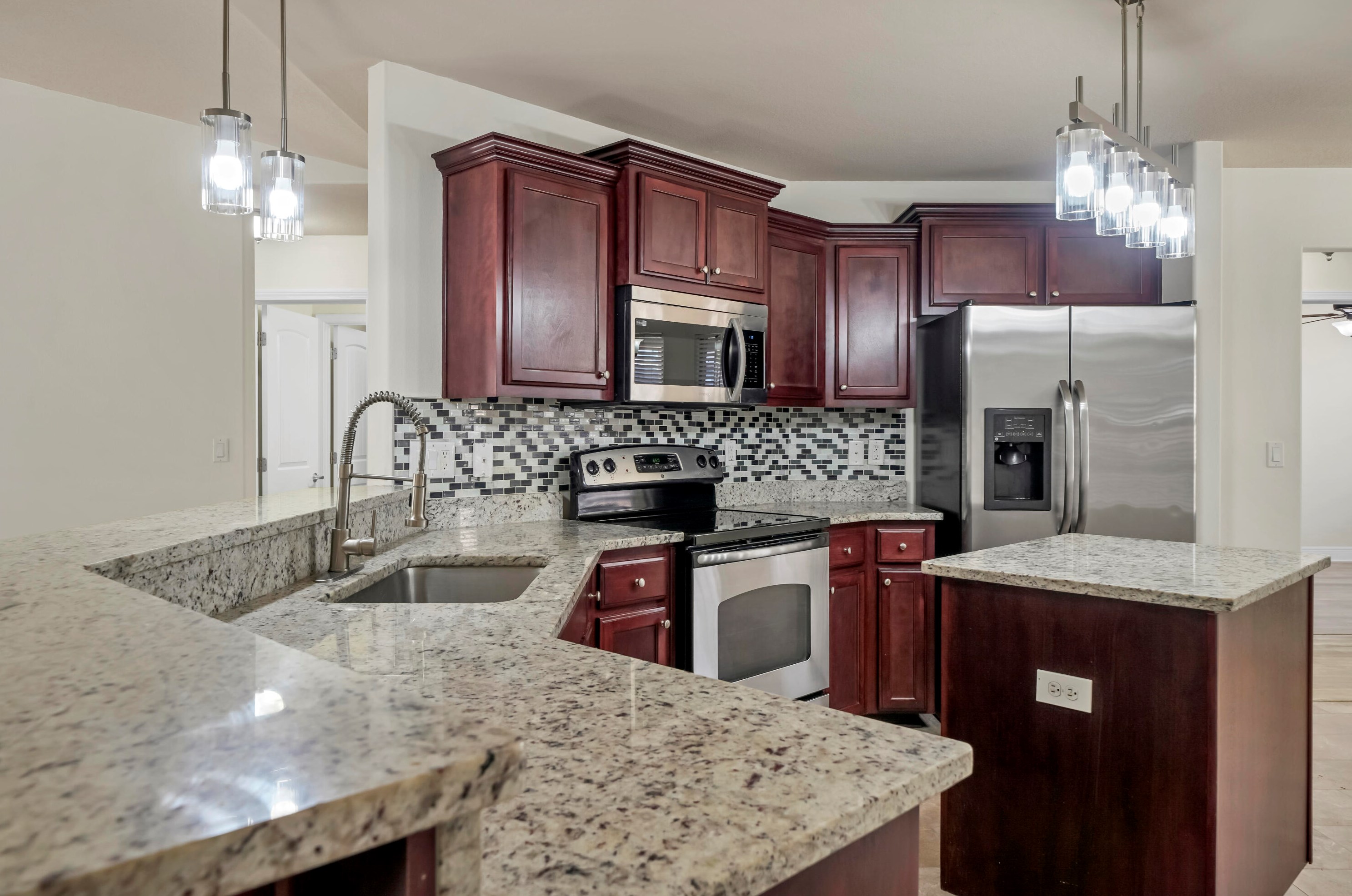 125 Bronze Cir, Crestview FL  32539-4365 exterior