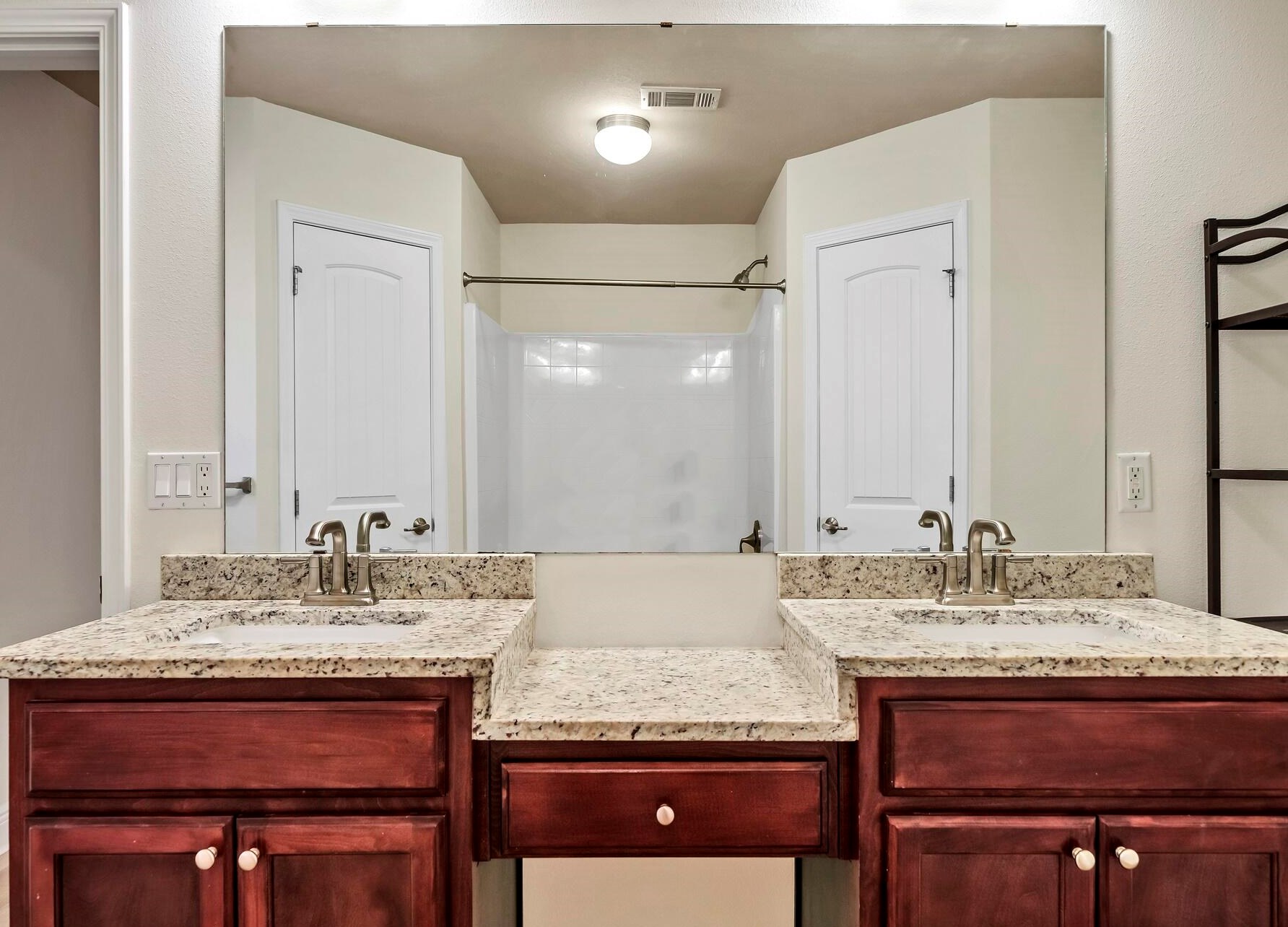 125 Bronze Cir, Crestview FL  32539-4365 exterior