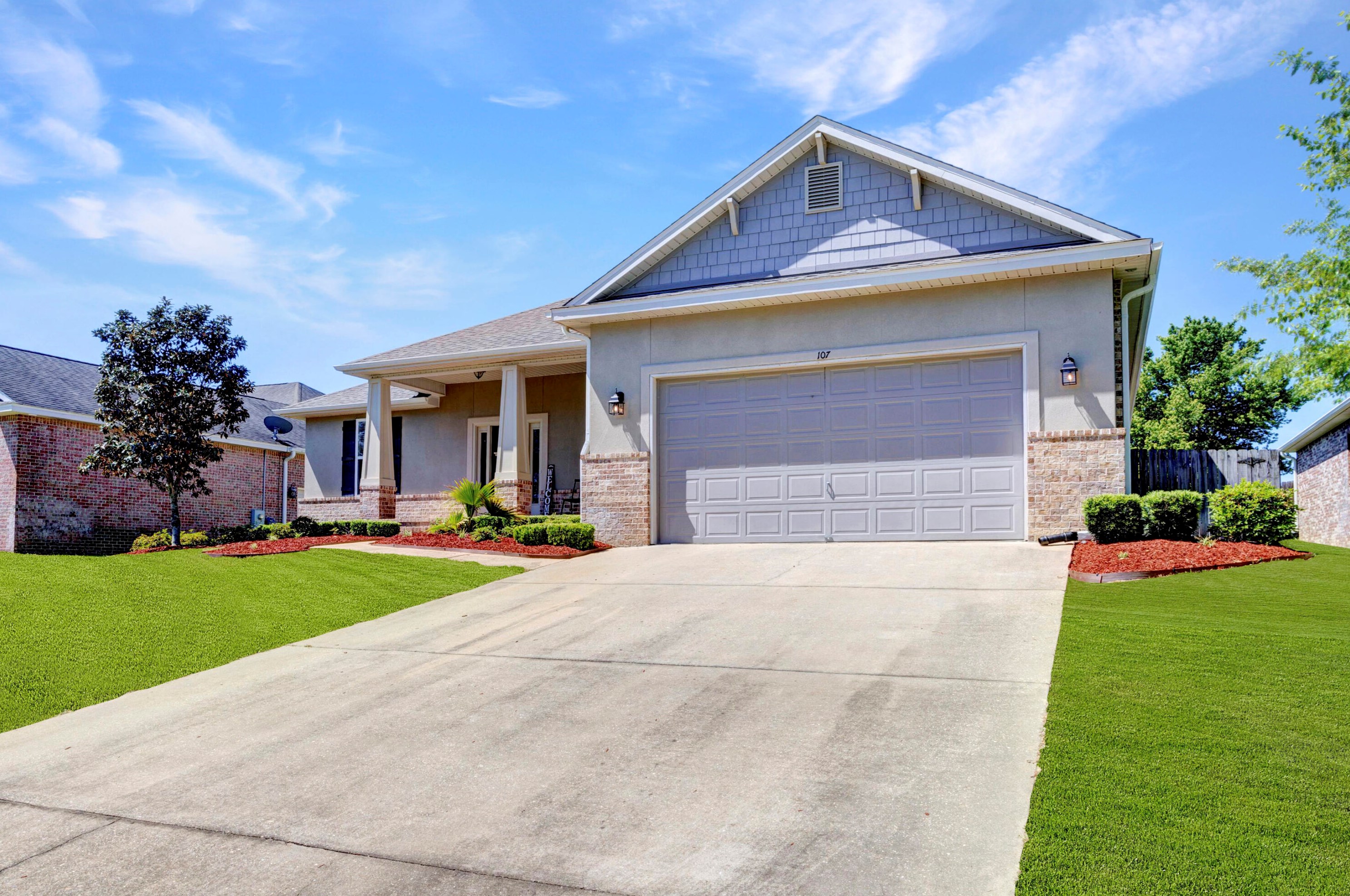 107 Alicia Dr, Crestview FL  32536-5297 exterior