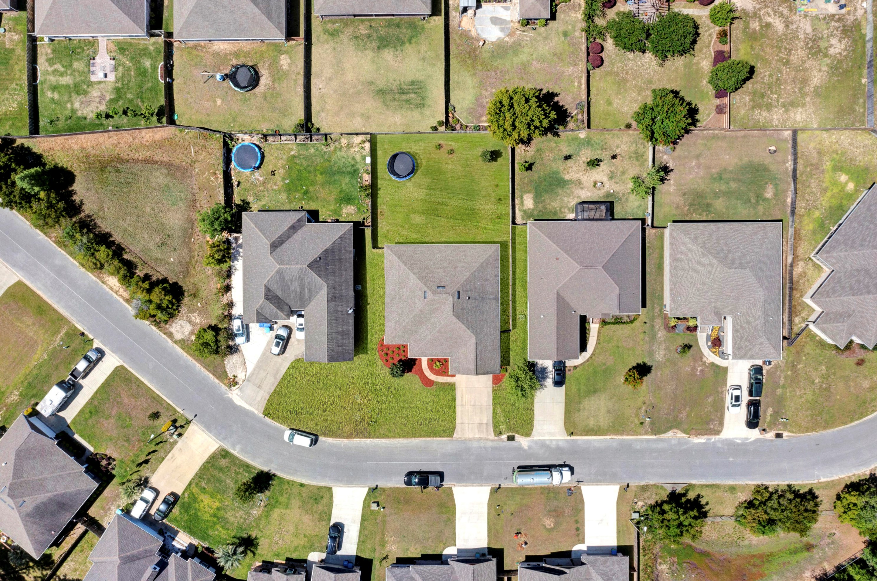 107 Alicia Dr, Crestview FL  32536-5297 exterior