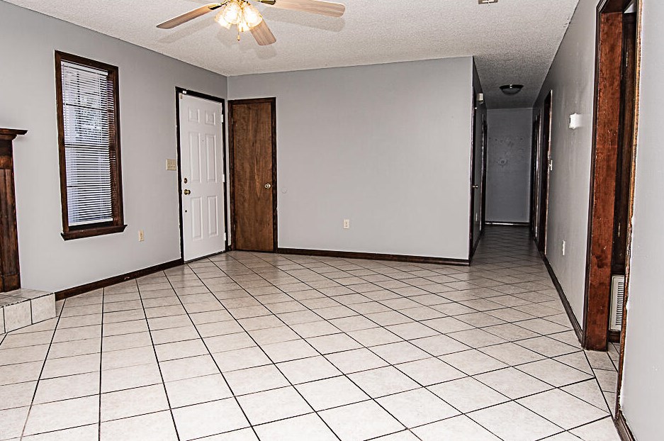116 Walker Cir, Crestview FL  32539-8376 exterior