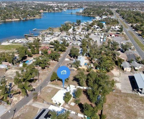 304 Blackshear Dr, Panama City FL  32404-7405 exterior