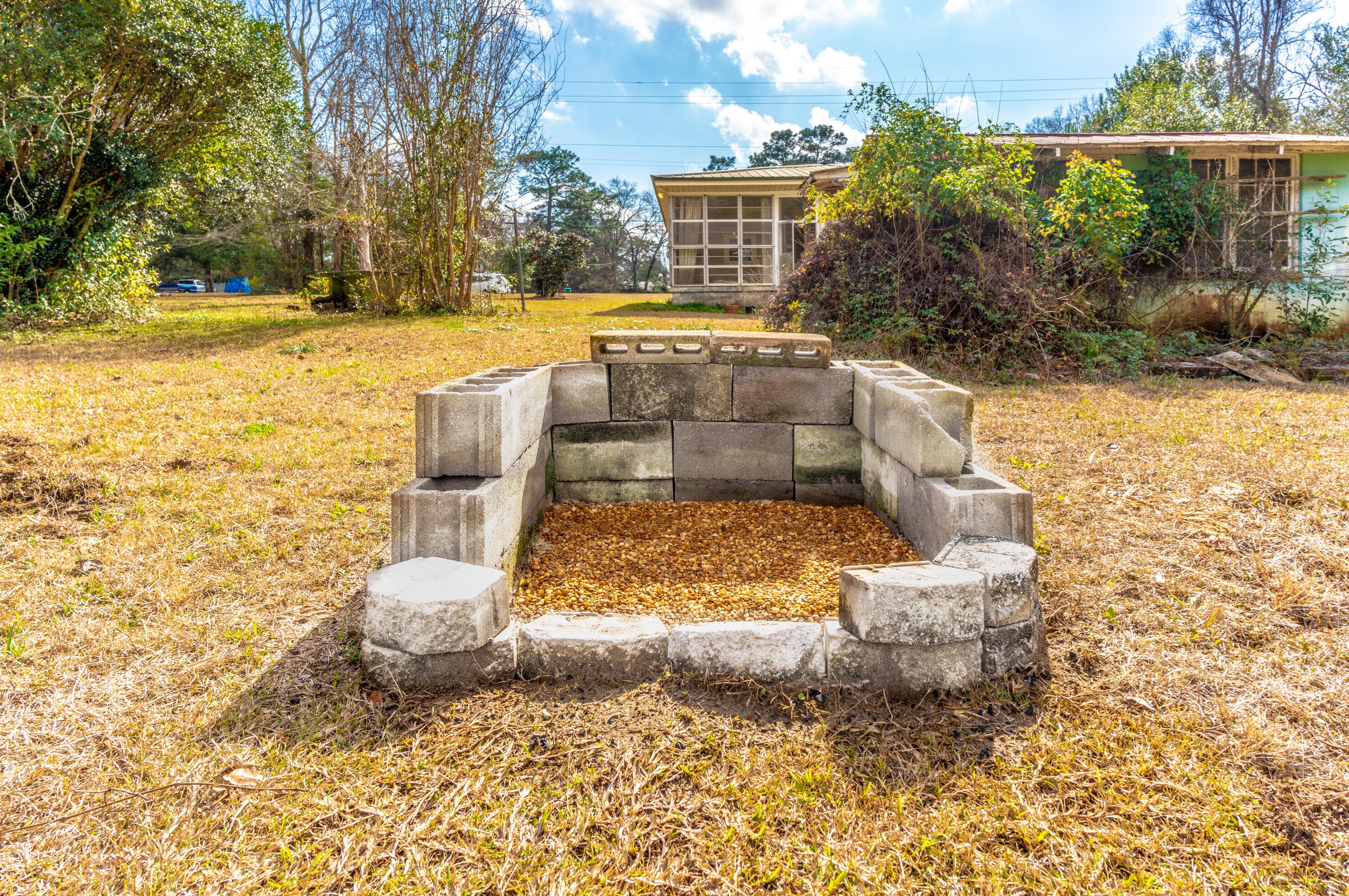 140 Jones Rd, Crestview FL  32536-2153 exterior