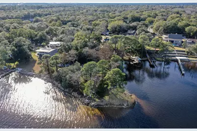 404 Seville Circle, Niceville, FL 32578 - Photo 9