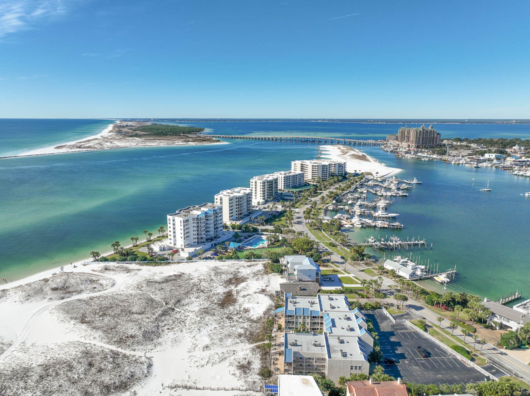 300 Gulf Shore Dr, Destin FL  32541-5031 exterior