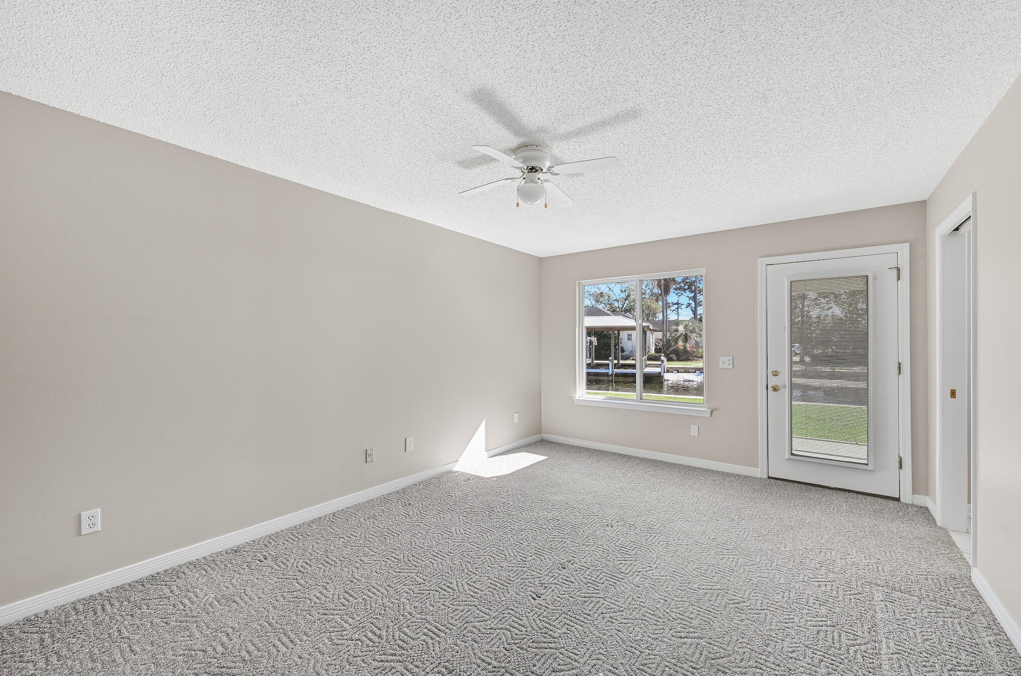 292 Harborview Rd, Santa Rosa Beach FL  32459-8008 exterior