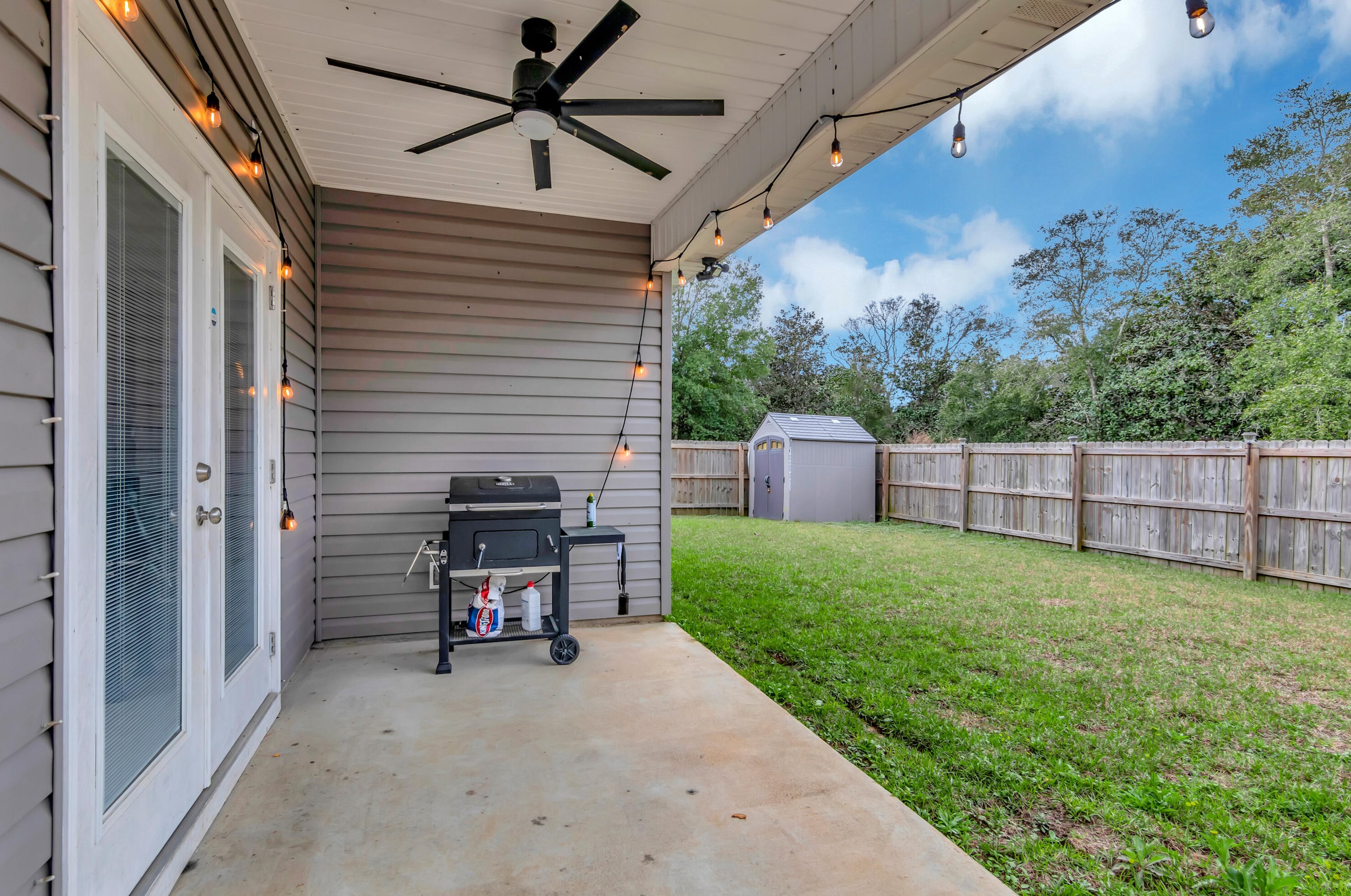 11 Flamenco St, Mary Esther FL  32569-1516 exterior