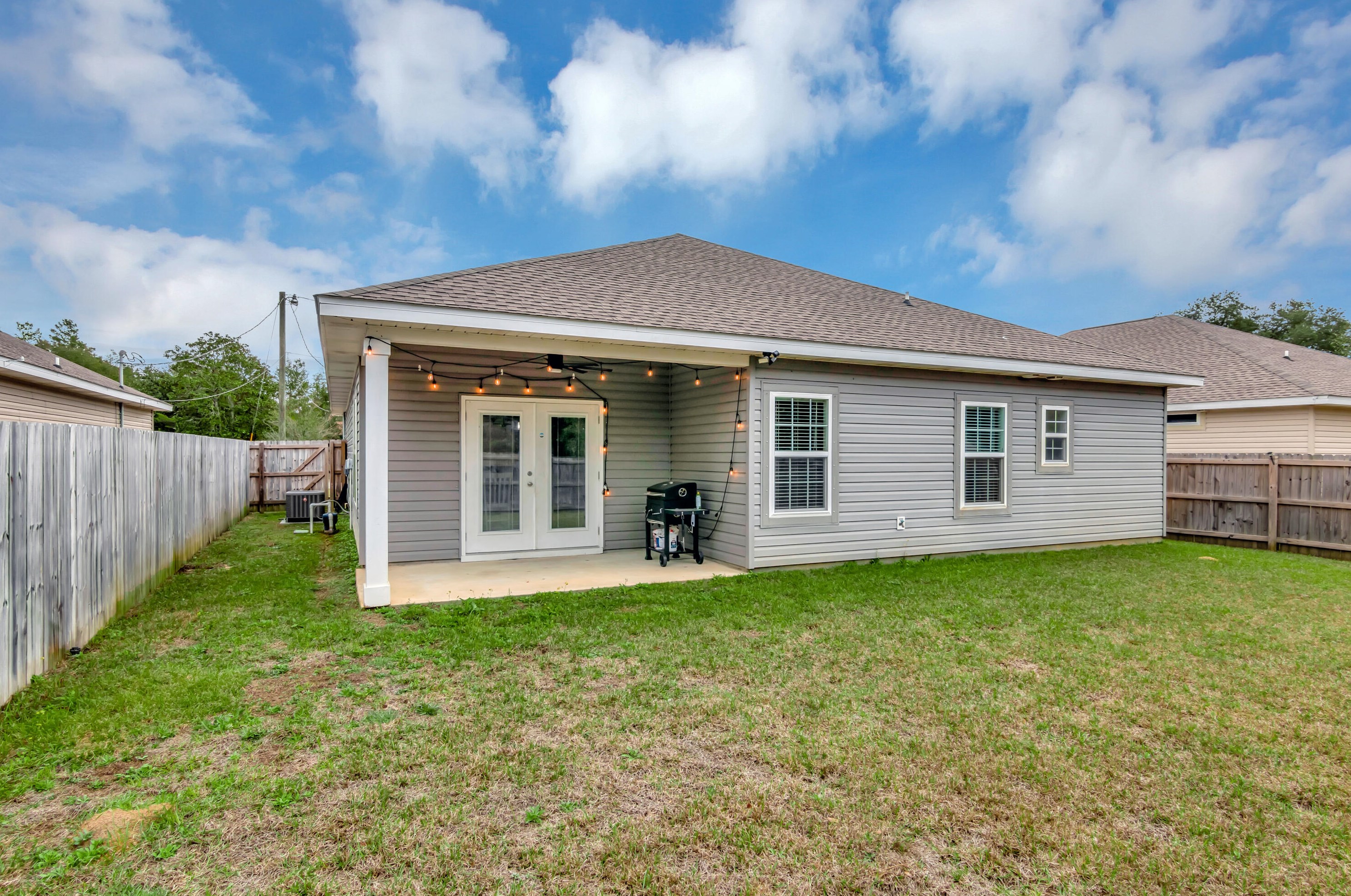 11 Flamenco St, Mary Esther FL  32569-1516 exterior