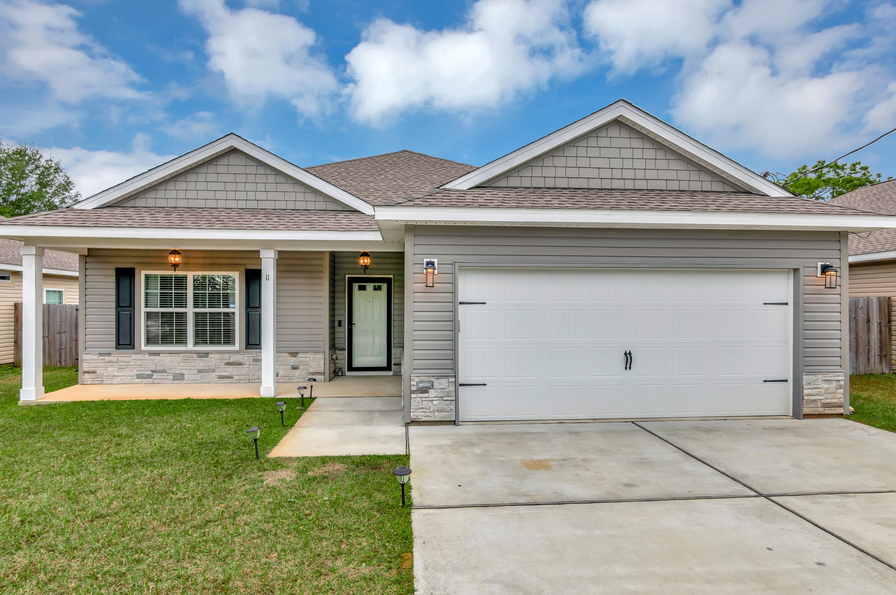 11 Flamenco St, Mary Esther FL  32569-1516 exterior