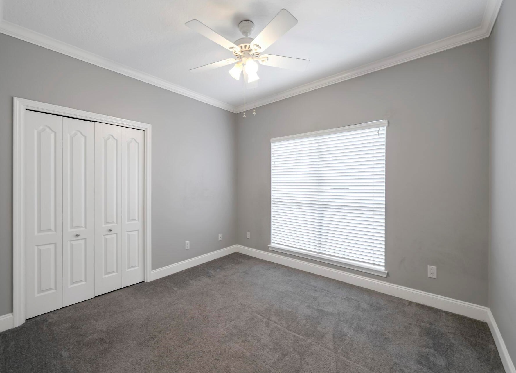 581 Radiant Cir, Mary Esther FL  32569-3424 exterior