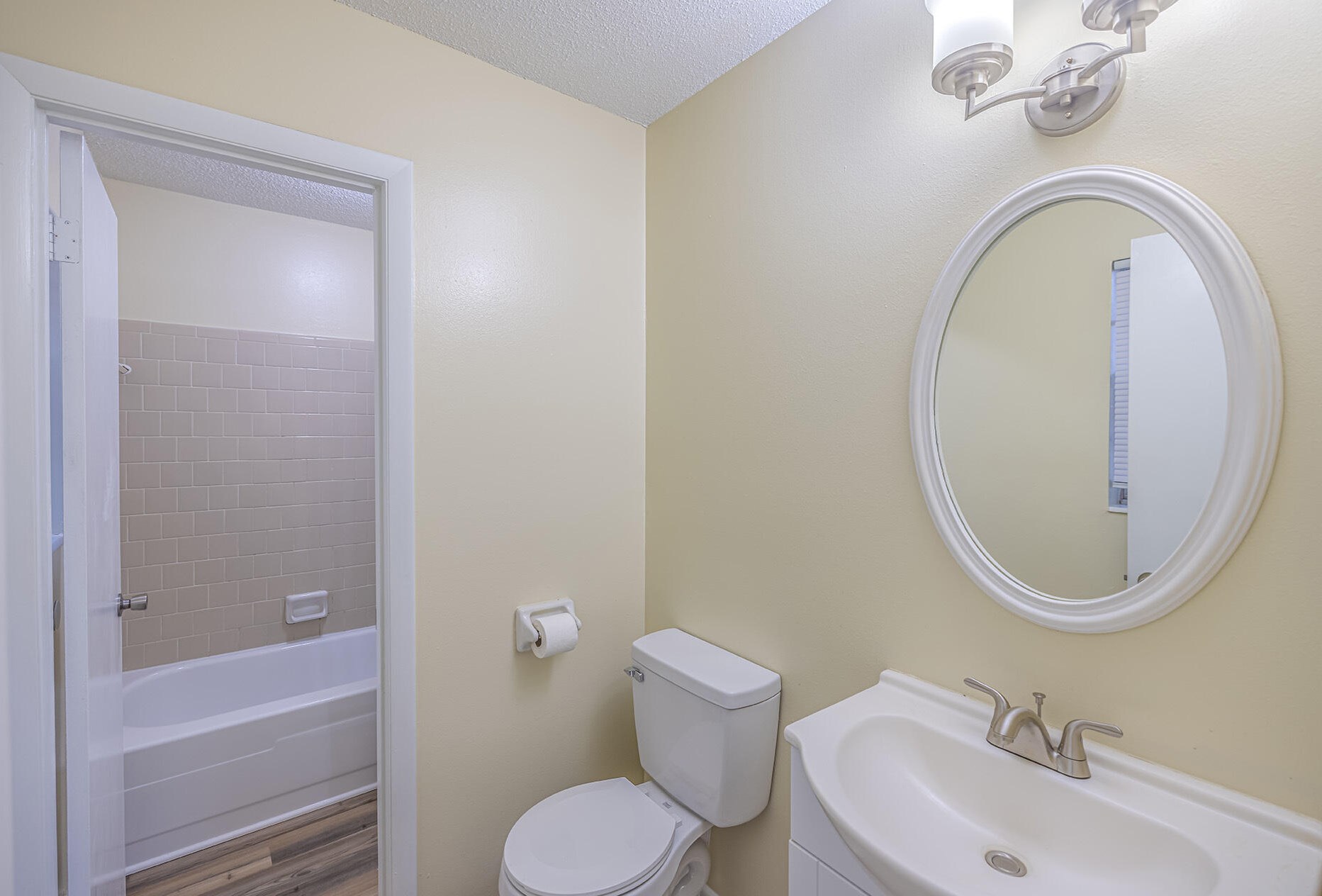 744 Mayflower Ave, Fort Walton Beach FL  32547-3175 exterior