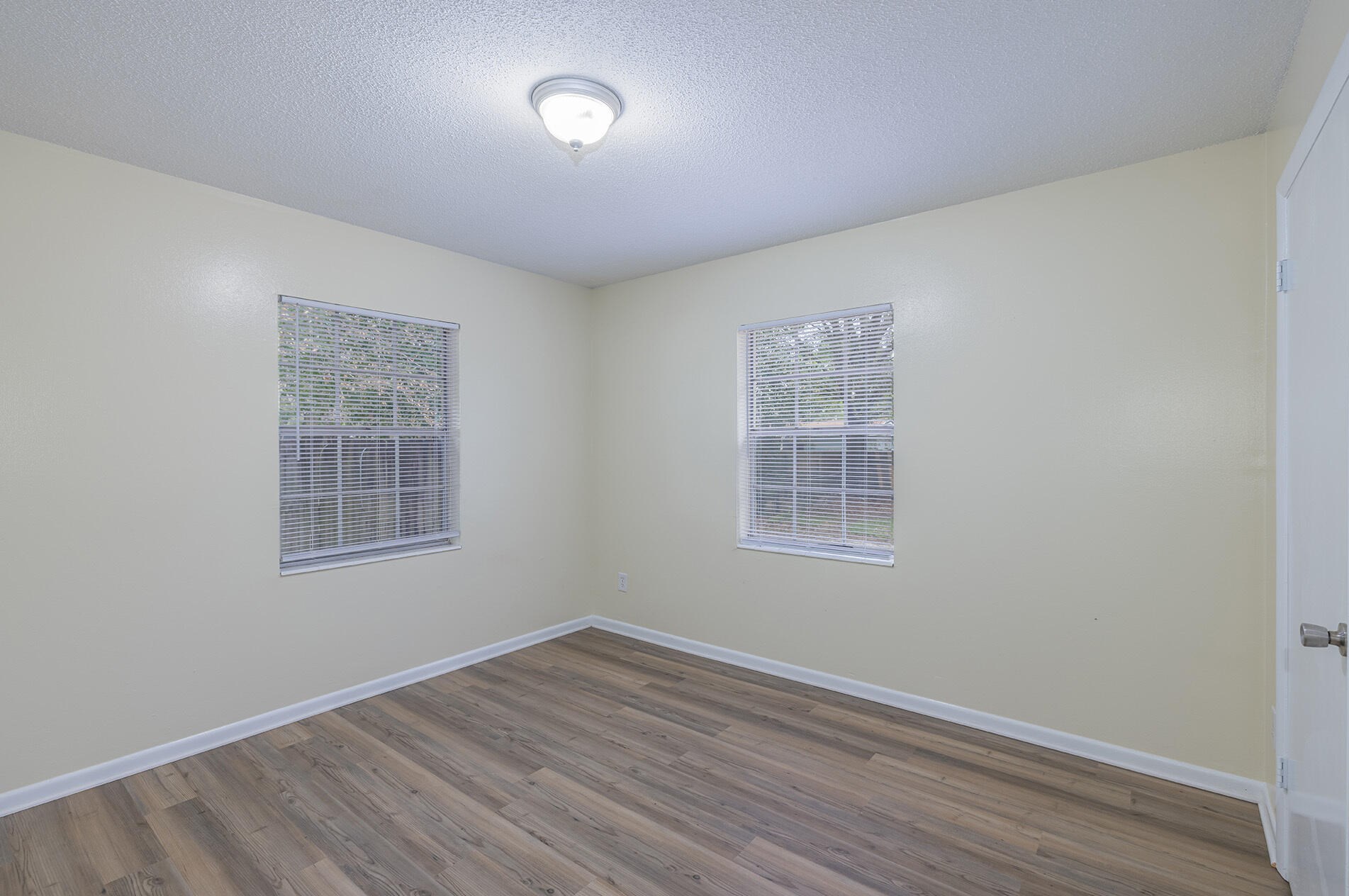 744 Mayflower Ave, Fort Walton Beach FL  32547-3175 exterior