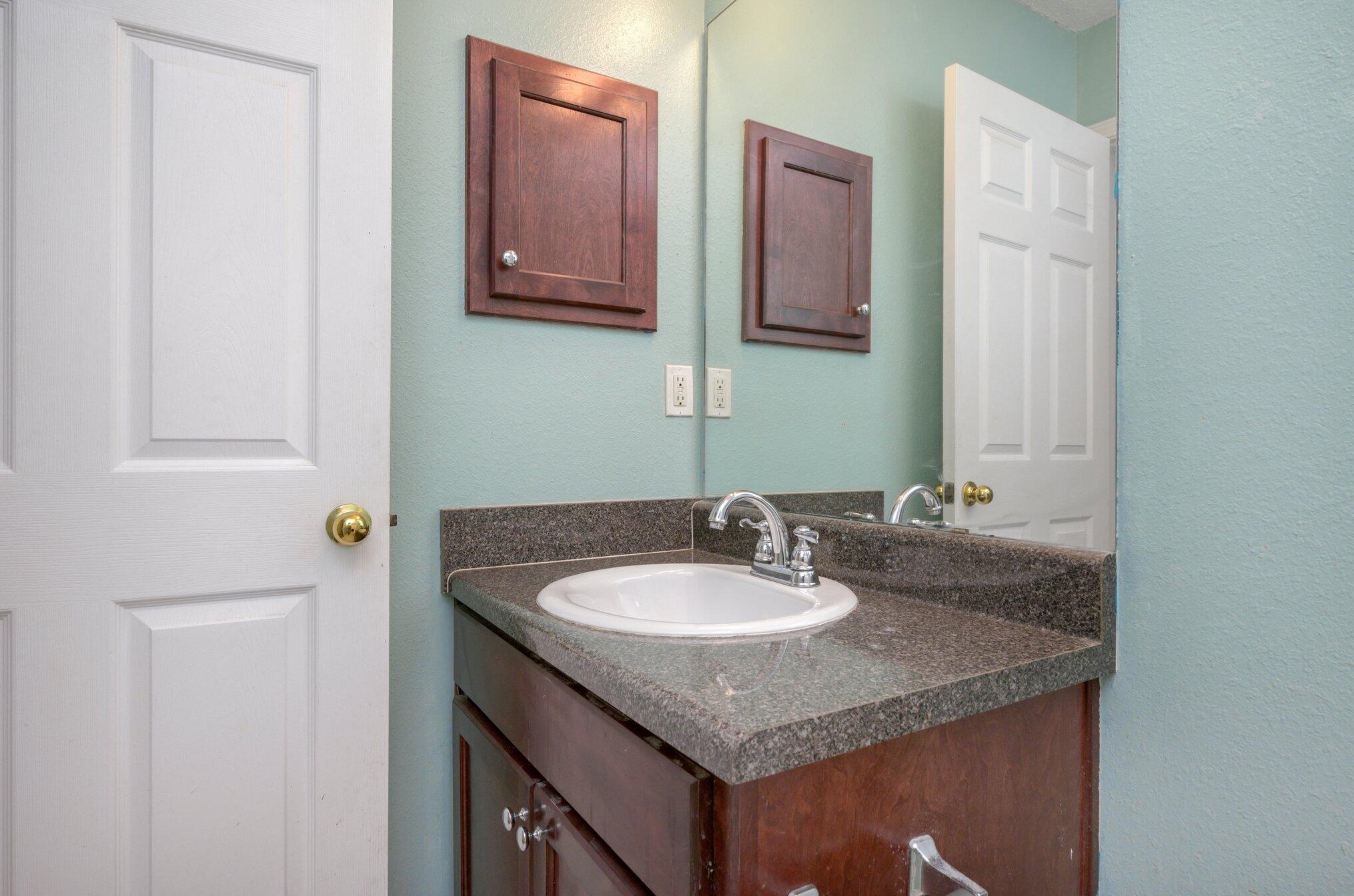 2620 Paddock Cir, Crestview FL  32536-4360 exterior